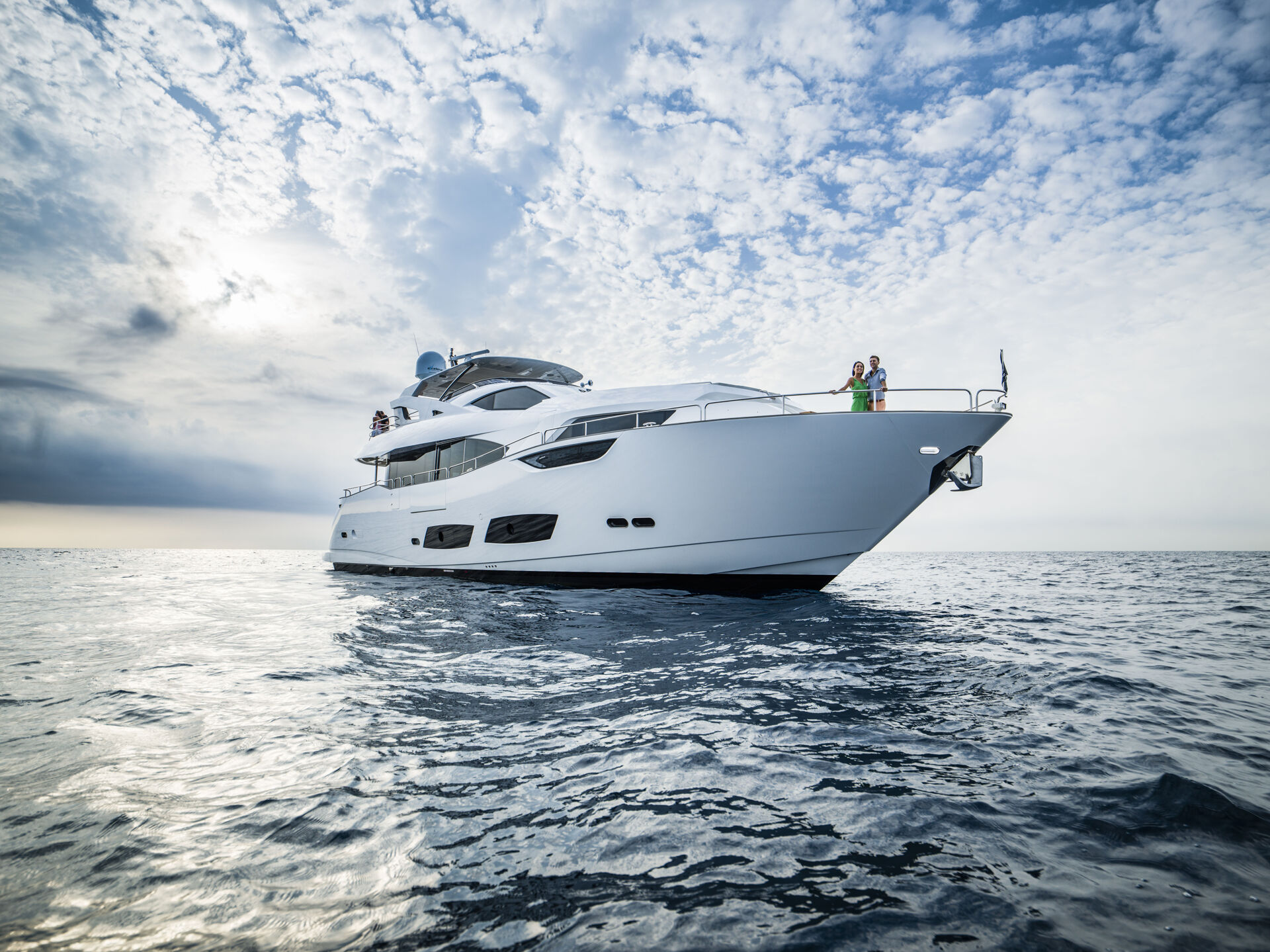 2024 Sunseeker 95 Yacht