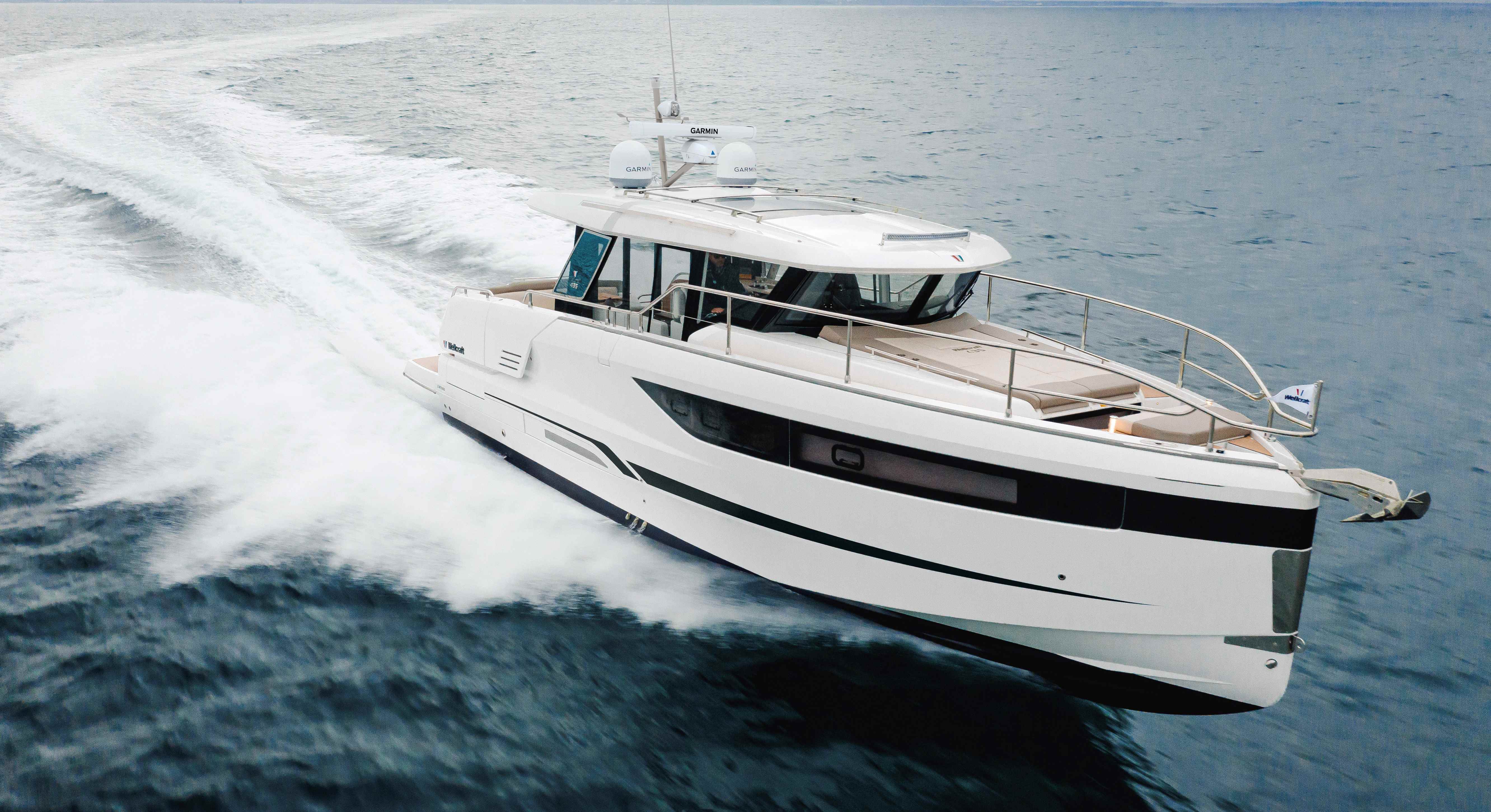 2025 Wellcraft 44 Explorer