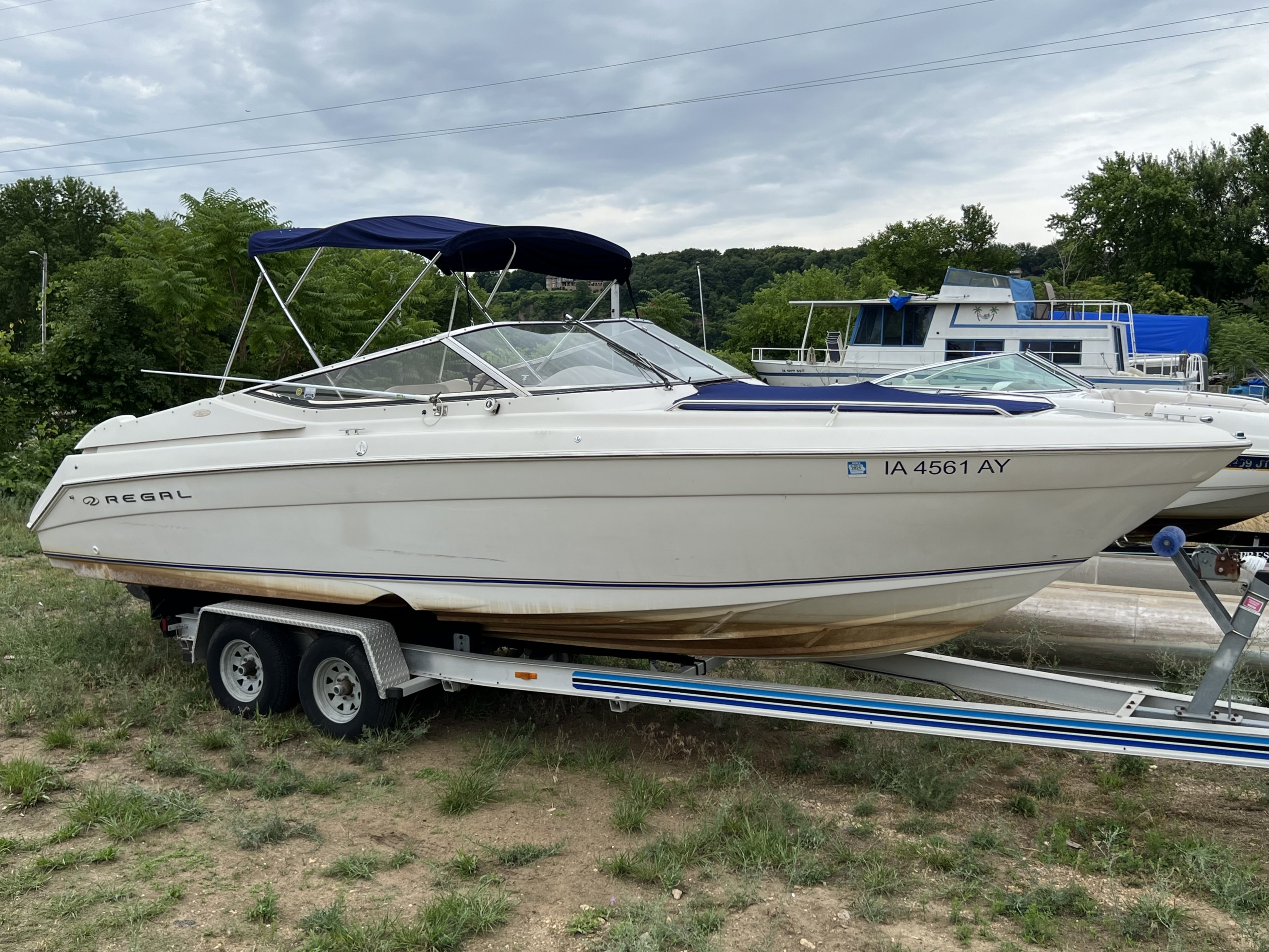 2001 Regal 2800 LSR