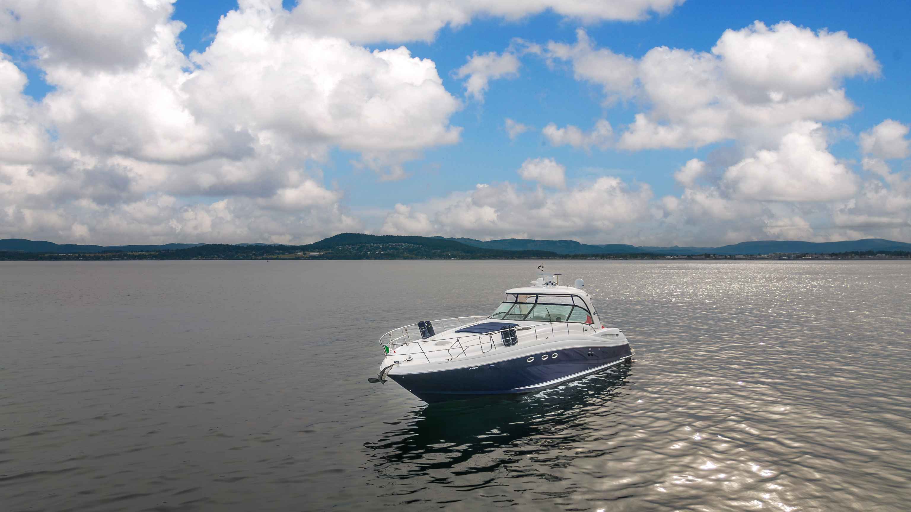 Pre-Owned 2005 Sea ray Sundancer 500 for Sale | Vancouver, BC | M&P Yacht Centre | 65dd1116bfae0693480cfe2e