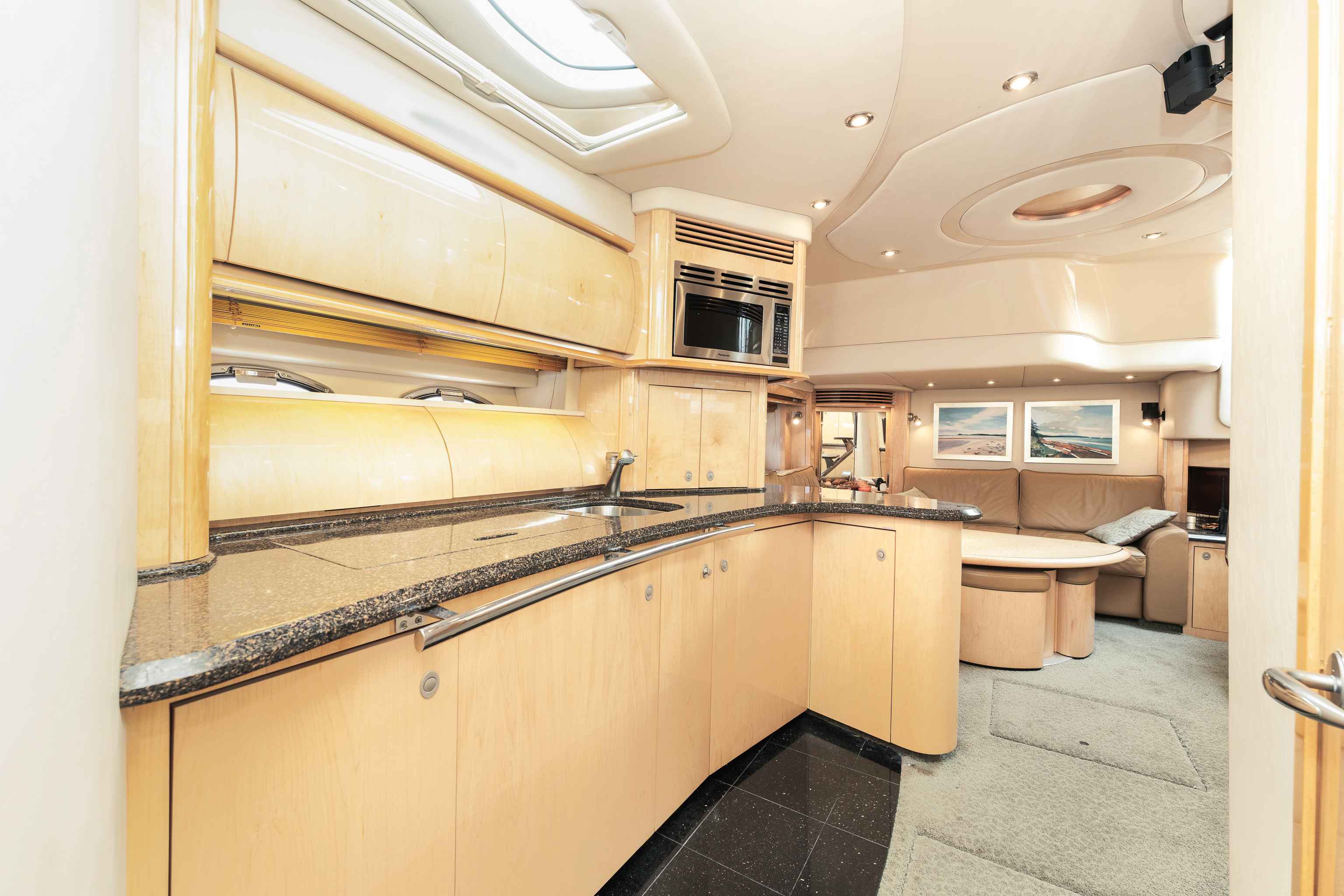 Pre-Owned 2005 Sea ray Sundancer 500 for Sale | Vancouver, BC | M&P Yacht Centre | 65dd1116bfae0693480cfe2e
