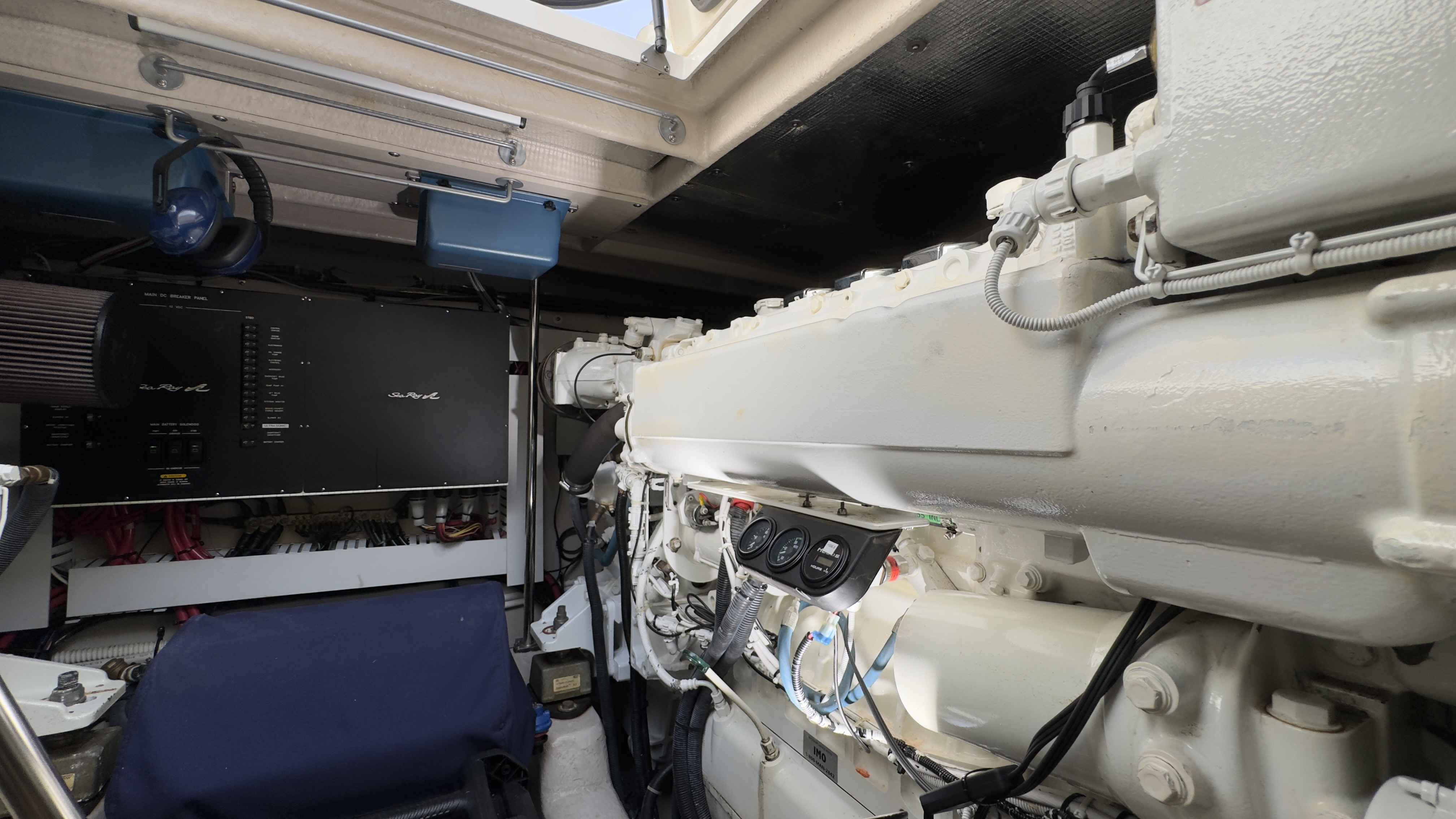 Pre-Owned 2005 Sea ray Sundancer 500 for Sale | Vancouver, BC | M&P Yacht Centre | 65dd1116bfae0693480cfe2e