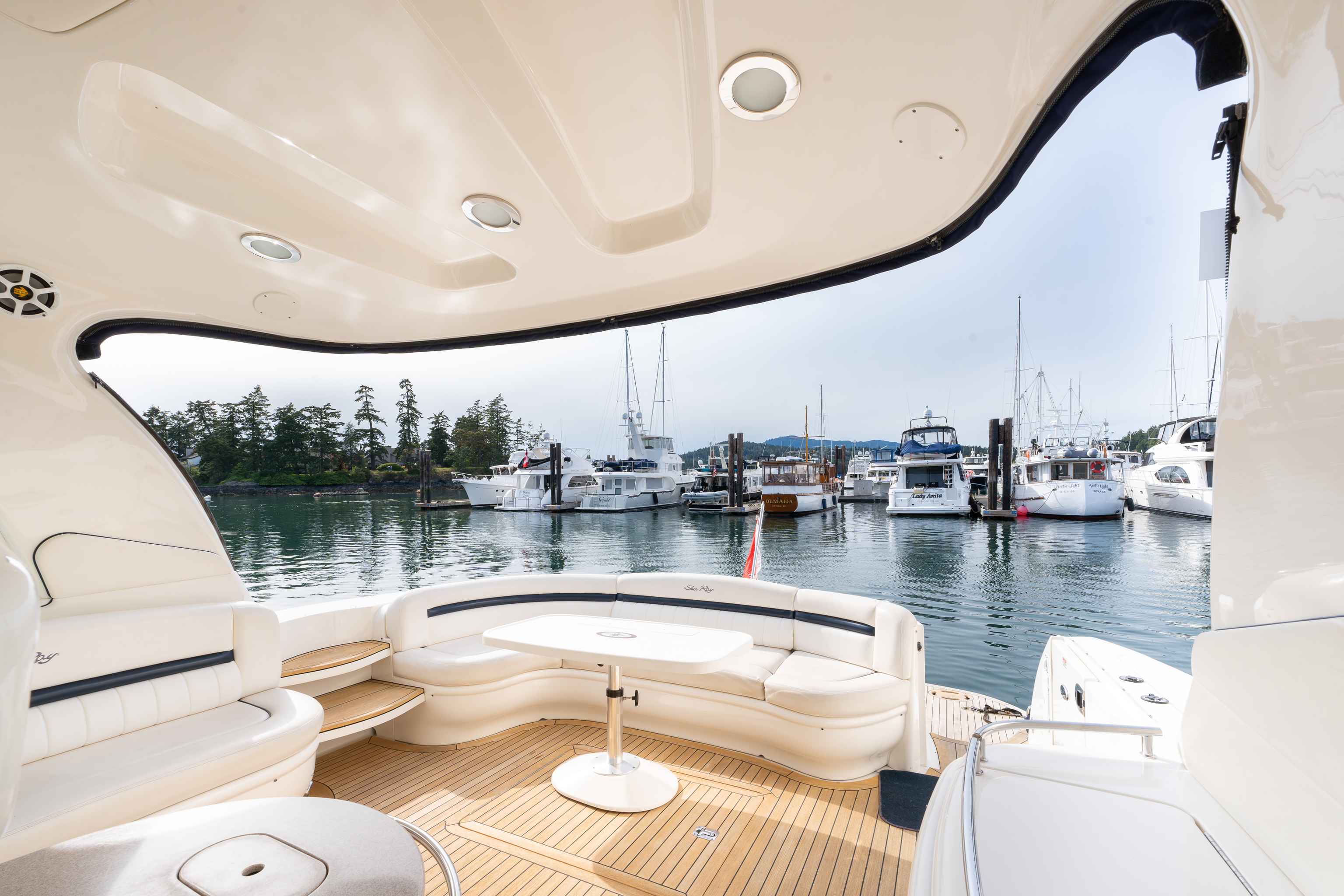 Pre-Owned 2005 Sea ray Sundancer 500 for Sale | Vancouver, BC | M&P Yacht Centre | 65dd1116bfae0693480cfe2e
