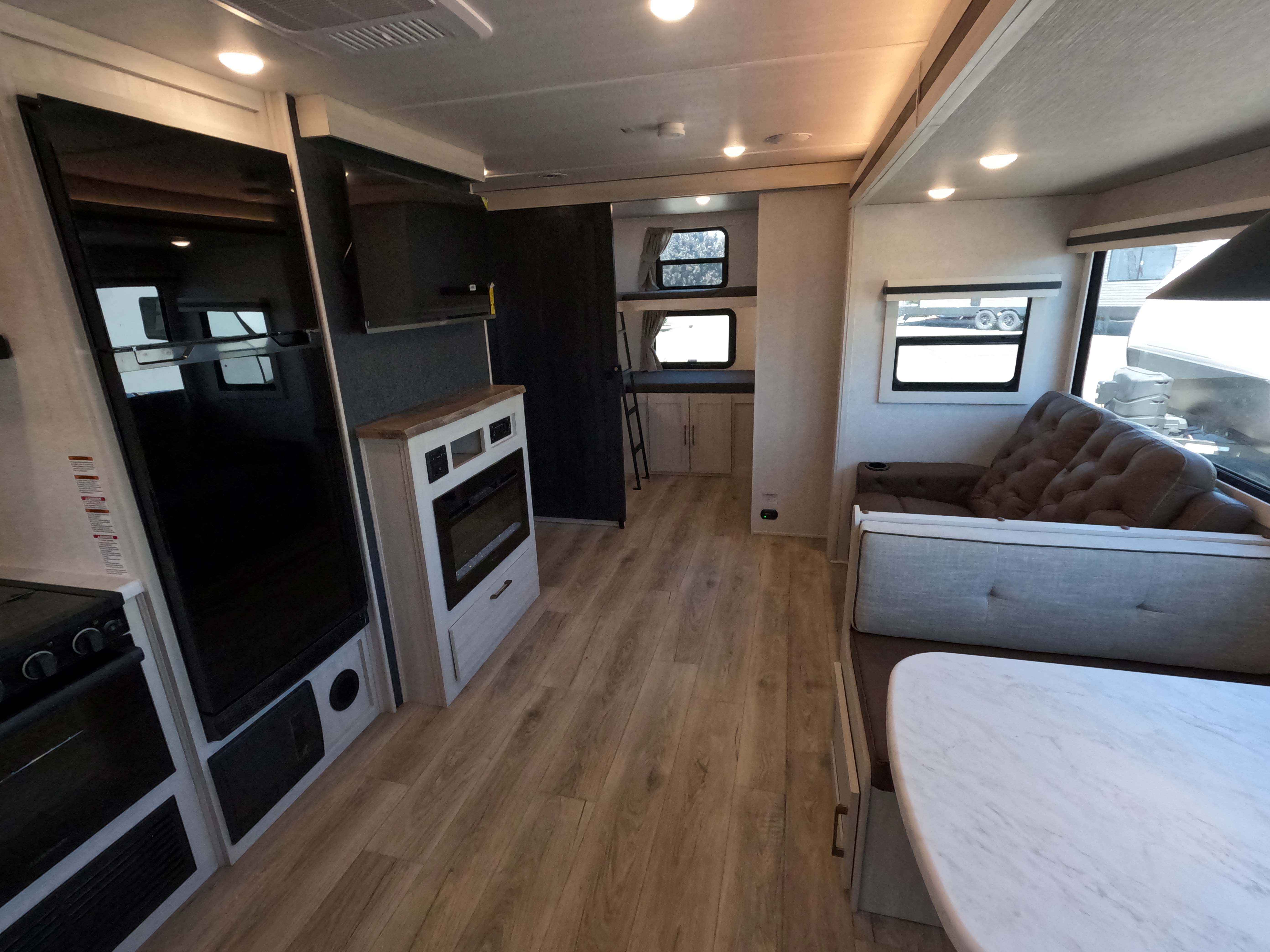 2025 Forest River Surveyor 296QBLE-8