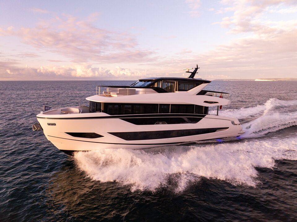 2025 Sunseeker Ocean 156
