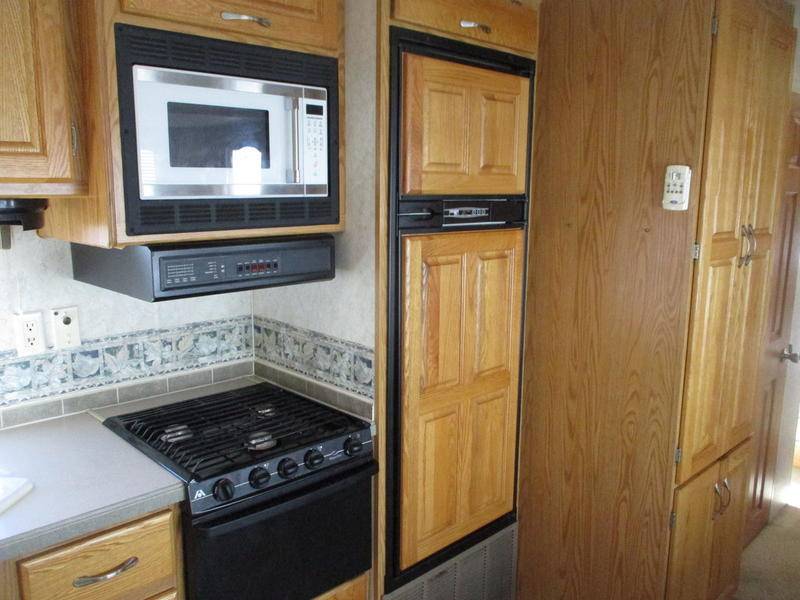 2005 Holiday Rambler Alumascape 28SKS-13