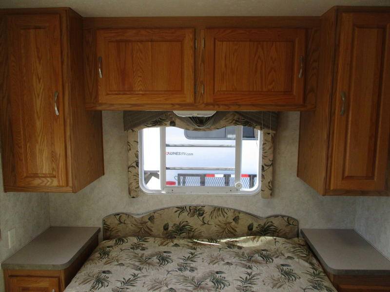 2005 Holiday Rambler Alumascape 28SKS-14