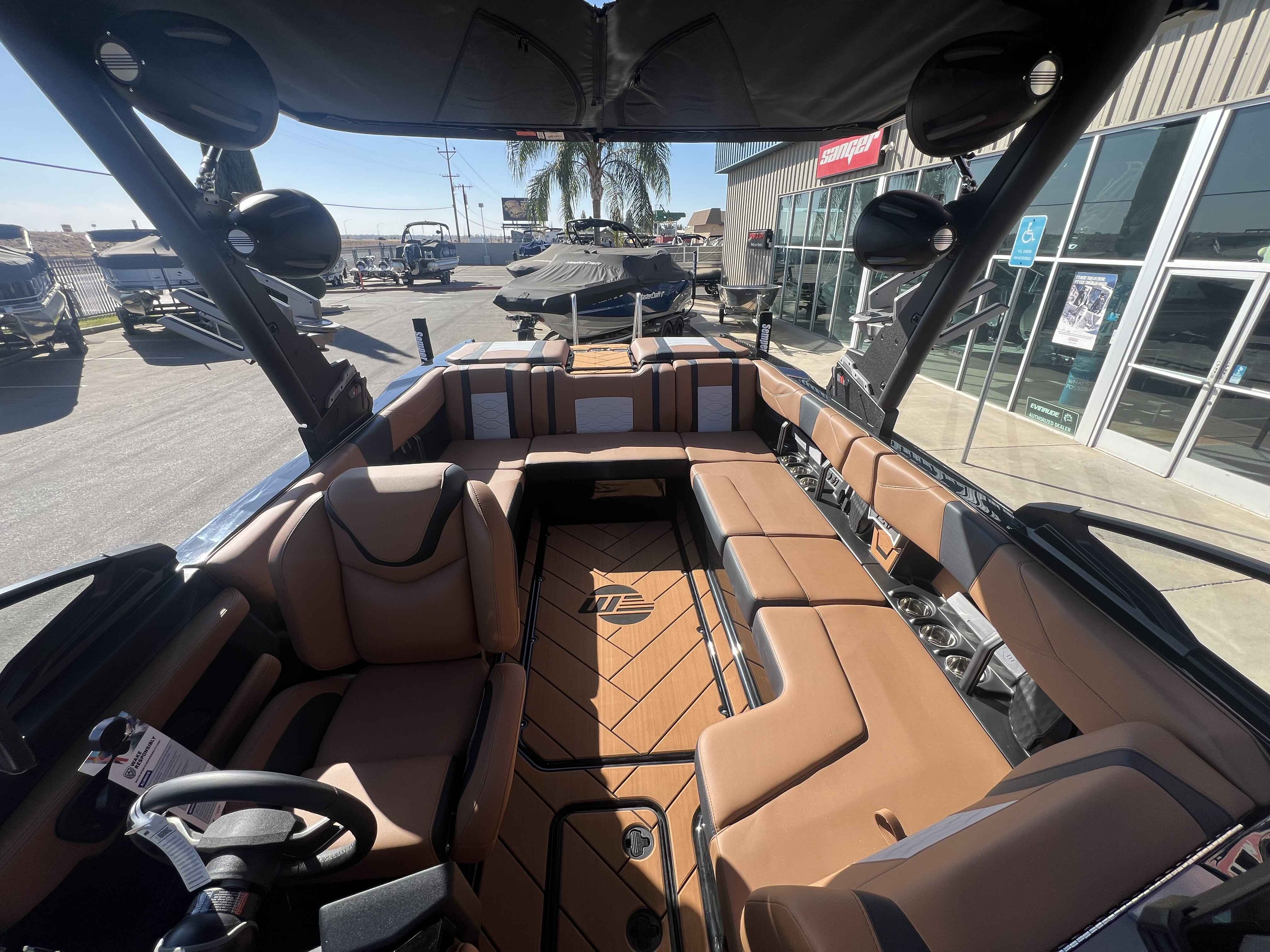 2025 Malibu Wakesetter 23 LSV-11