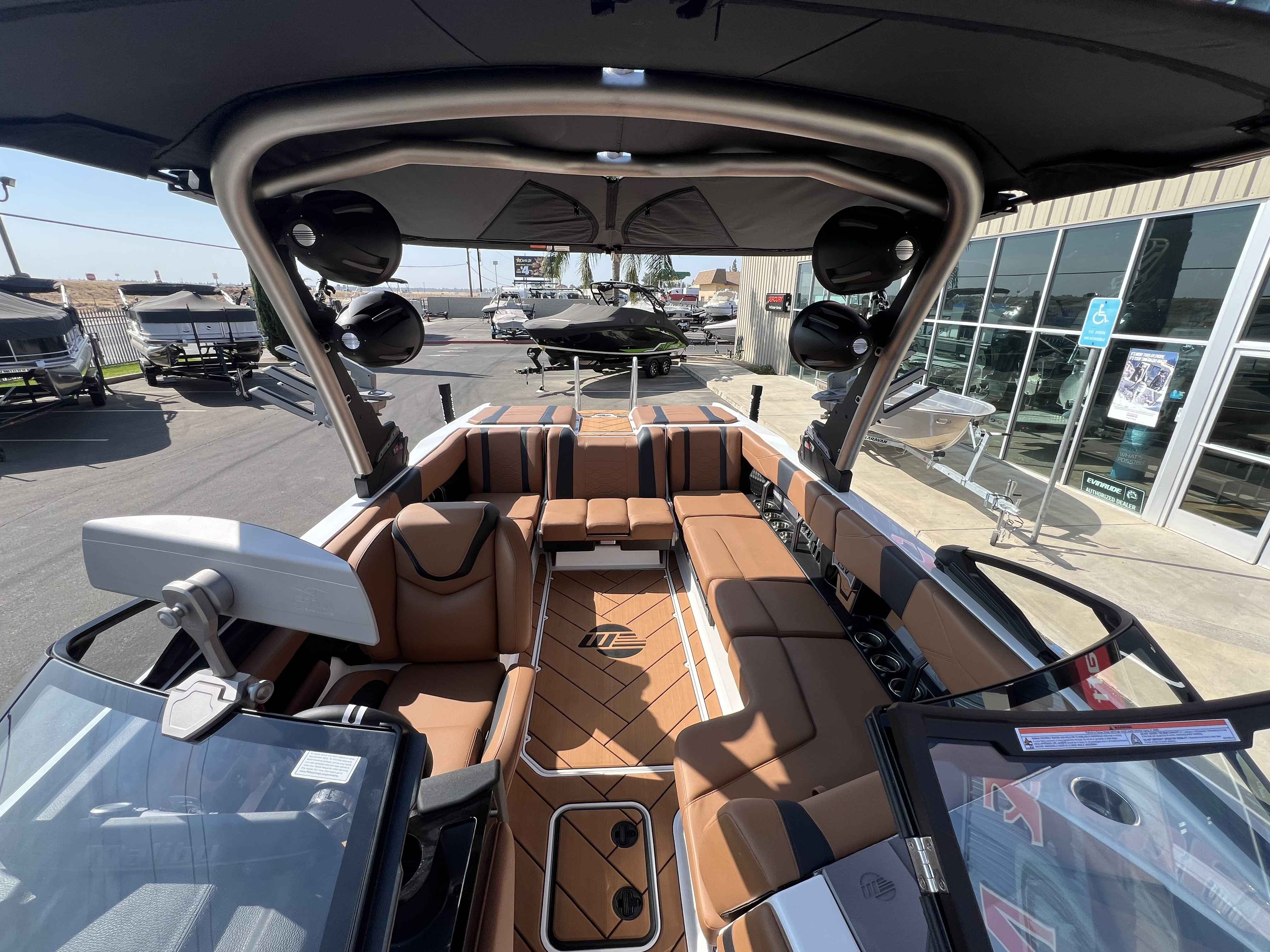 2025 Malibu Wakesetter 23 LSV-13