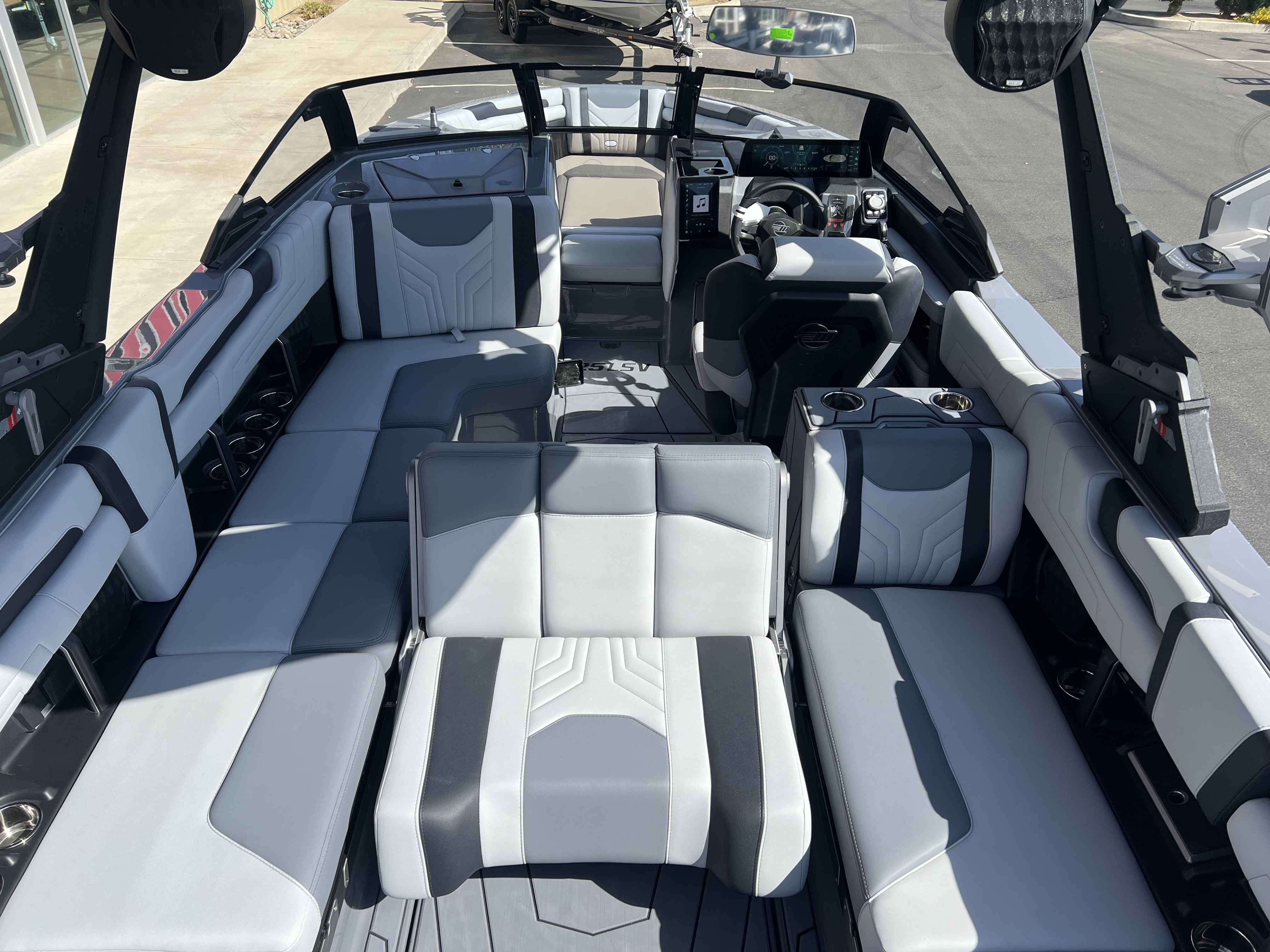 2025 Malibu Wakesetter 25 LSV-13