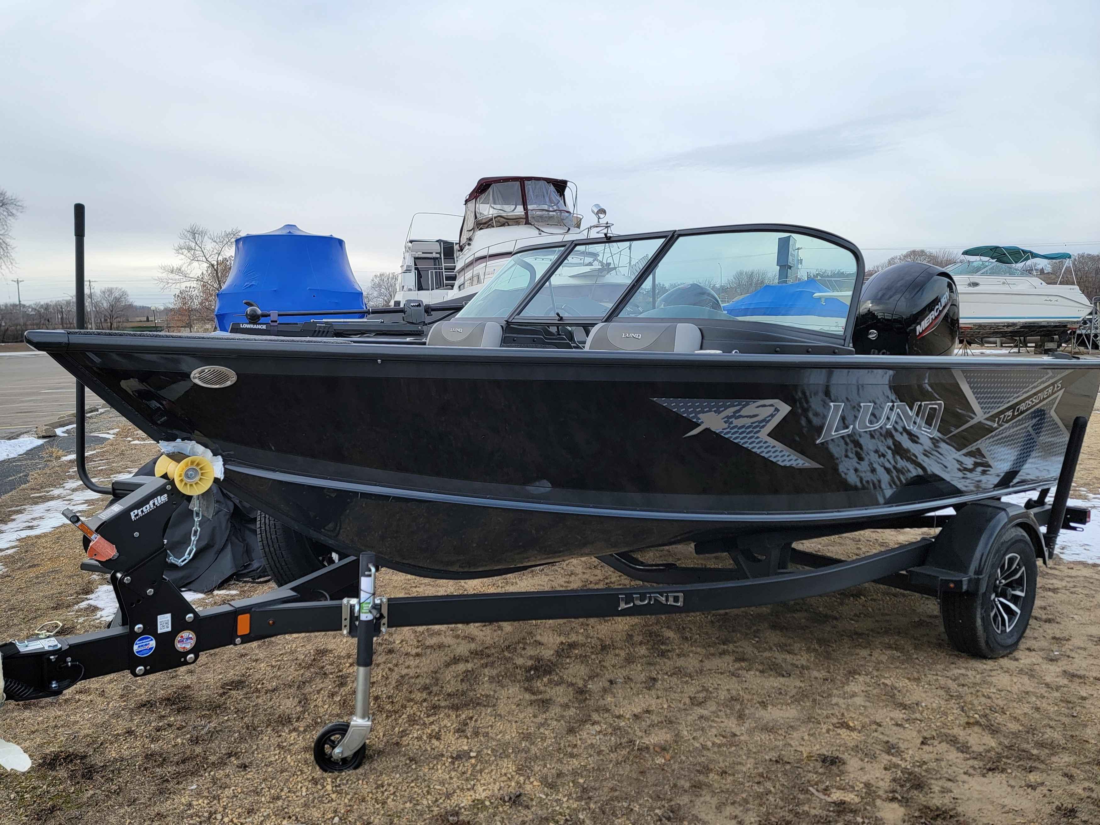 2025 Lund Boat Co. 1775CROSSOVERXS