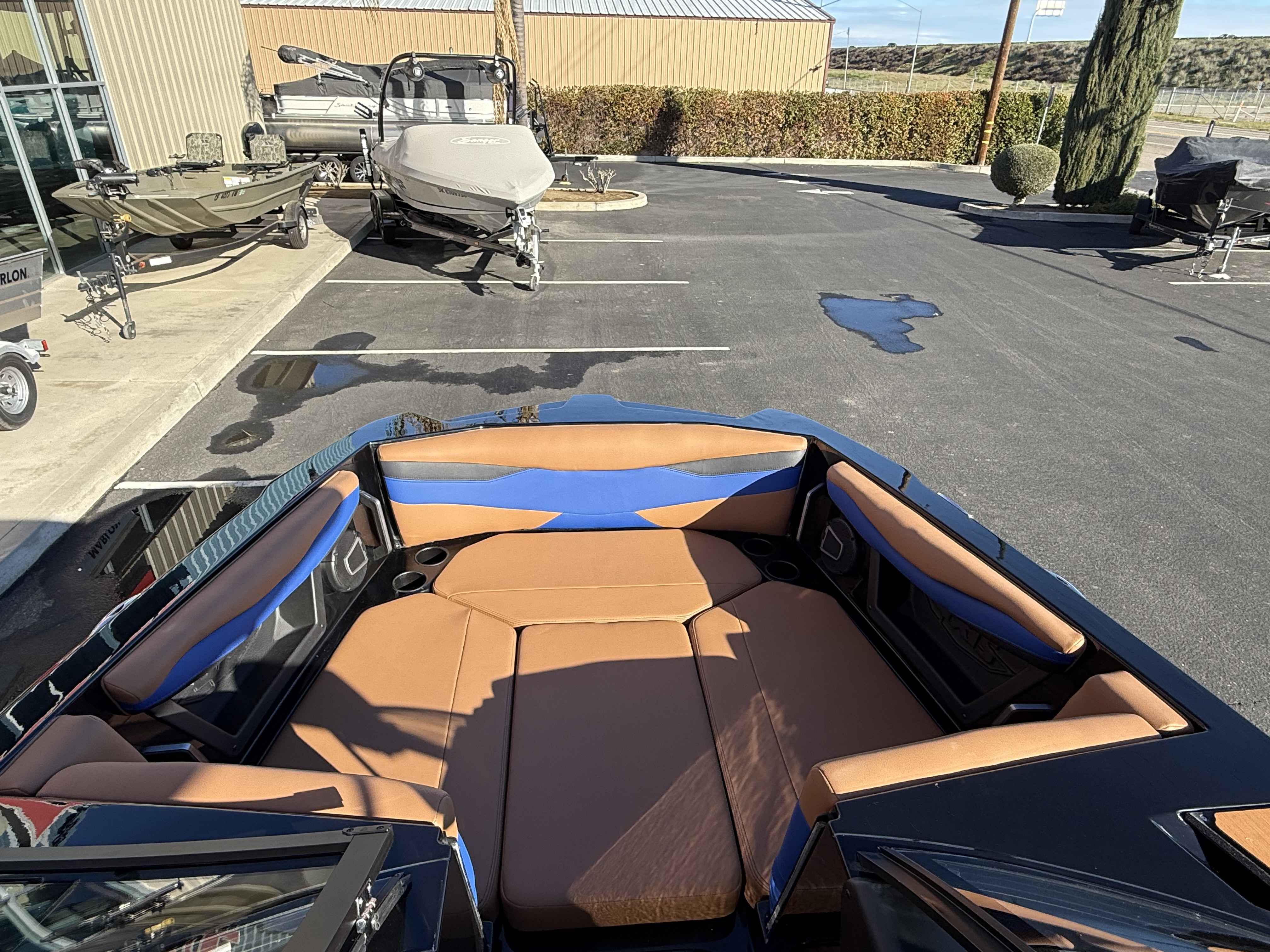 2025 Axis A245-7