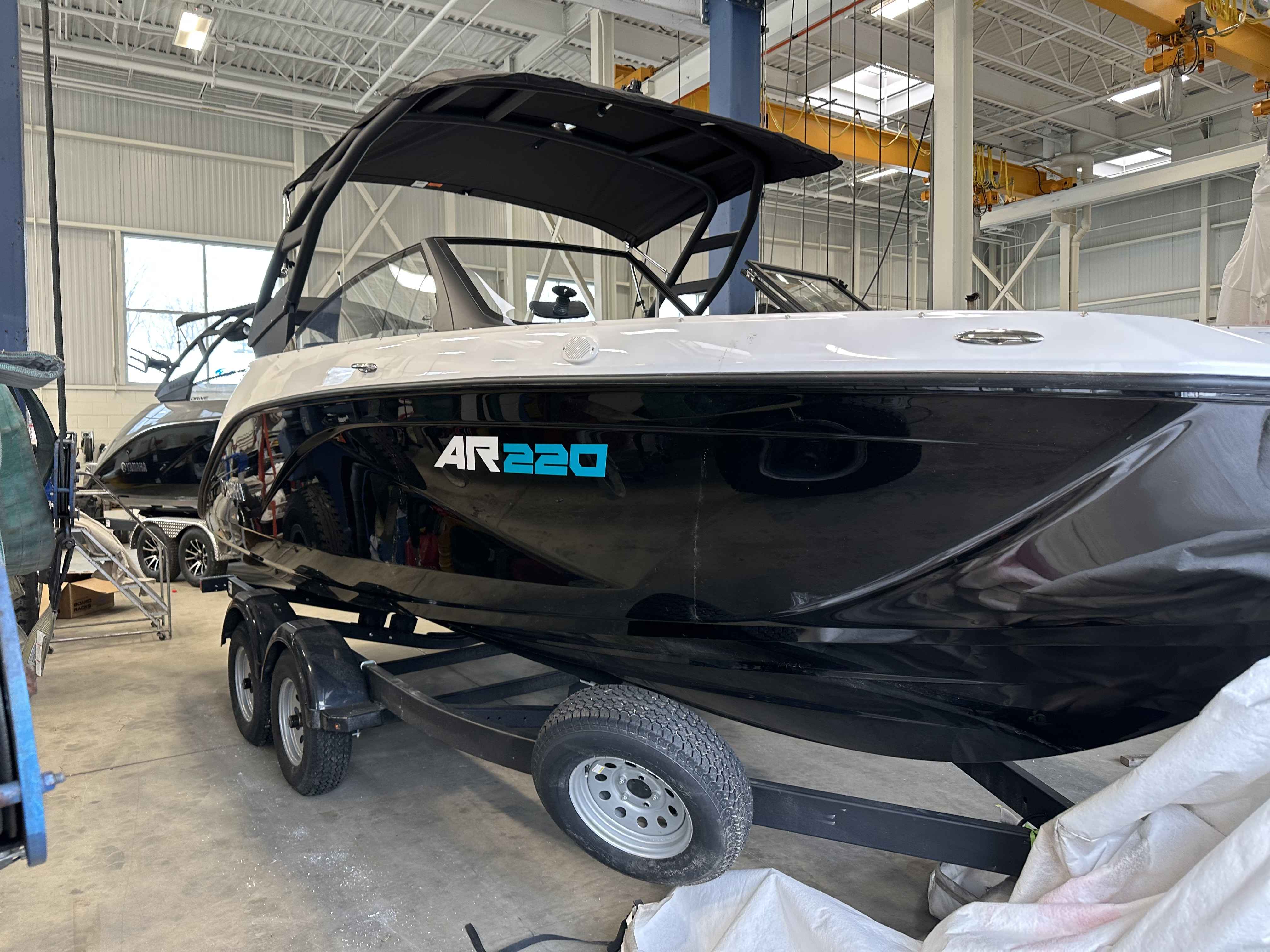 2025 YAMAHA AR2200