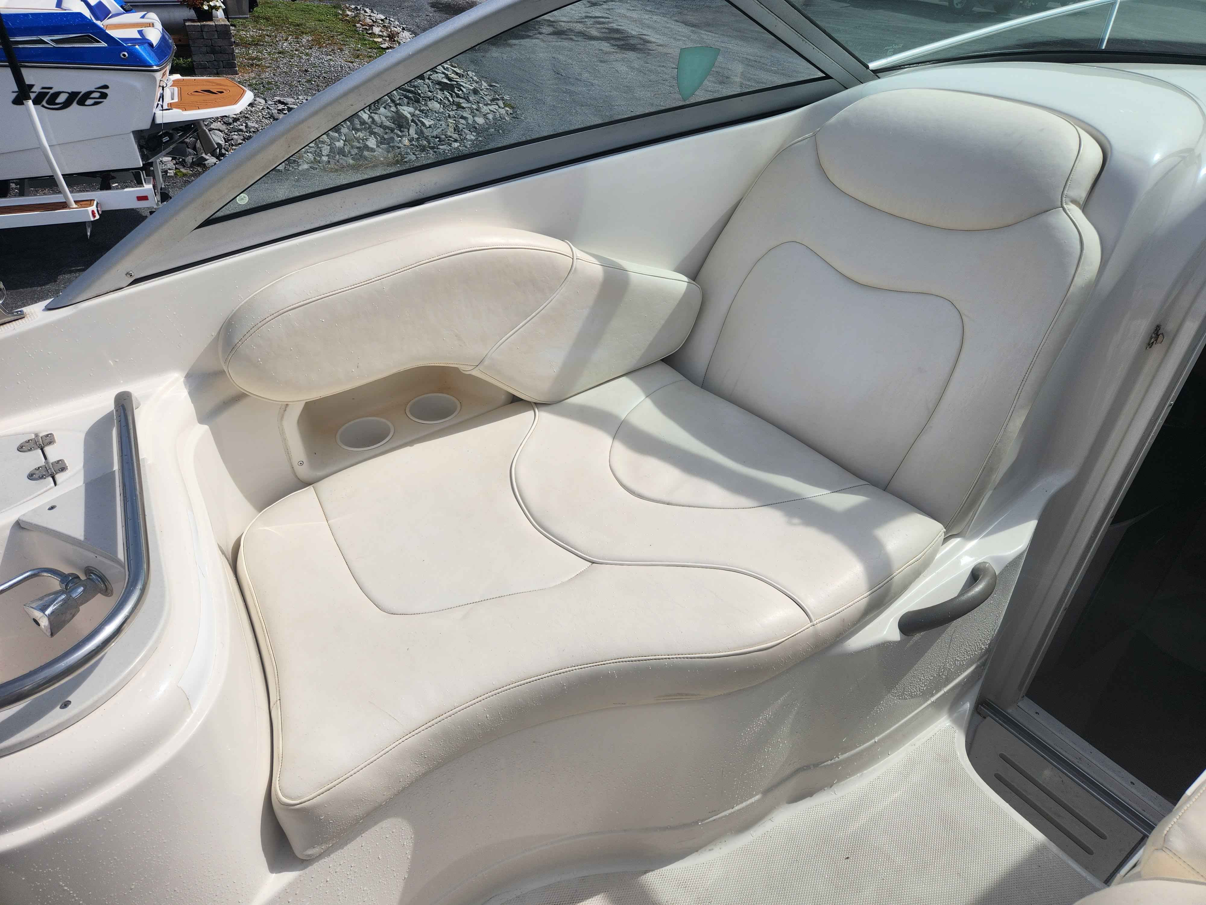 2005 Monterey 250 Cruiser-19