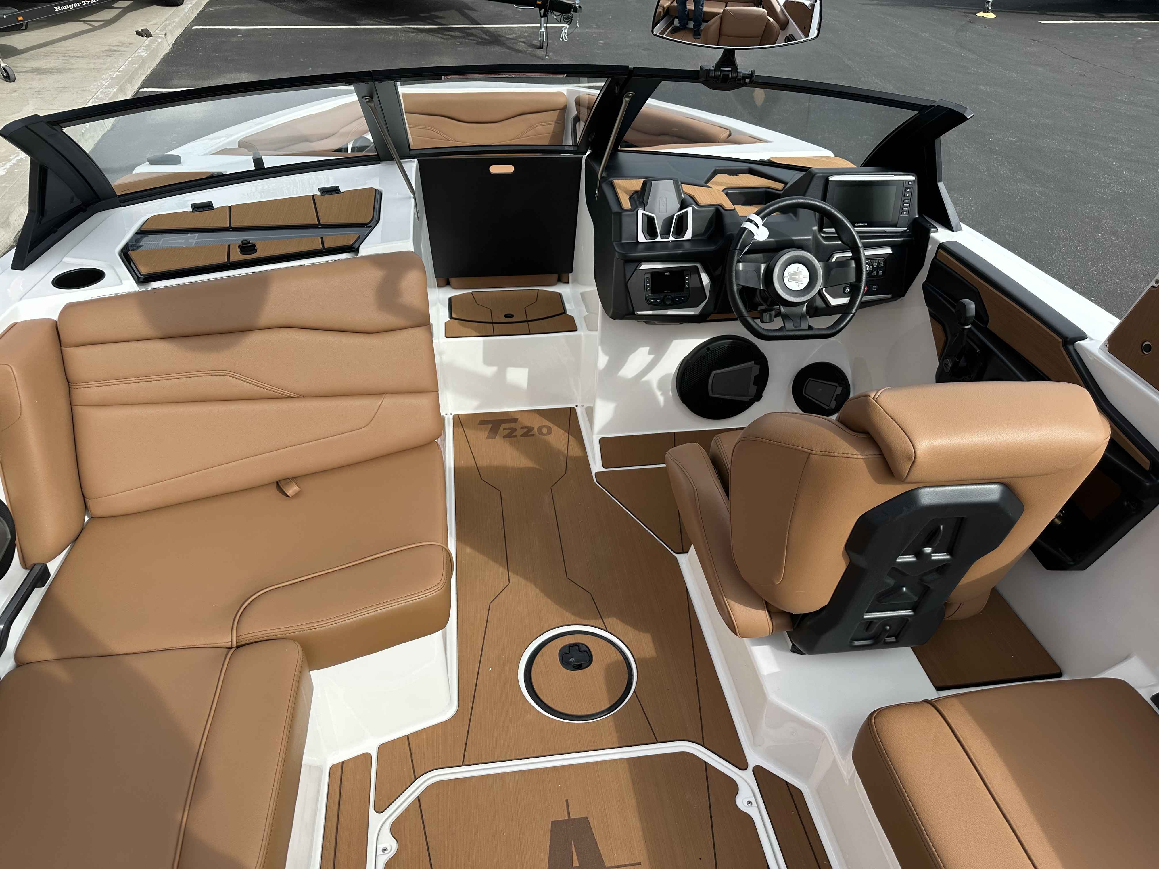 2025 Axis T220-8