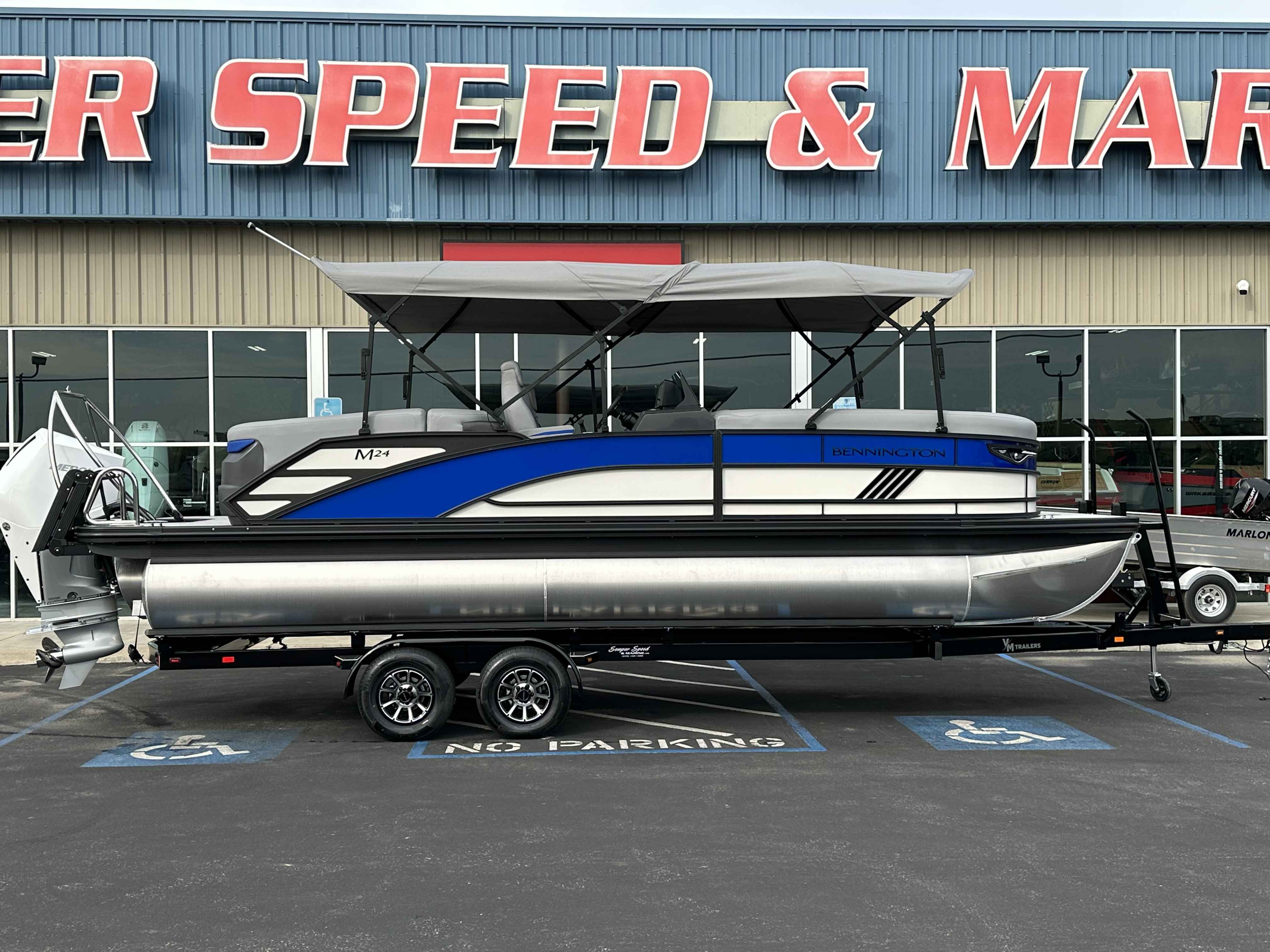 2025 Bennington 24 MFB-2