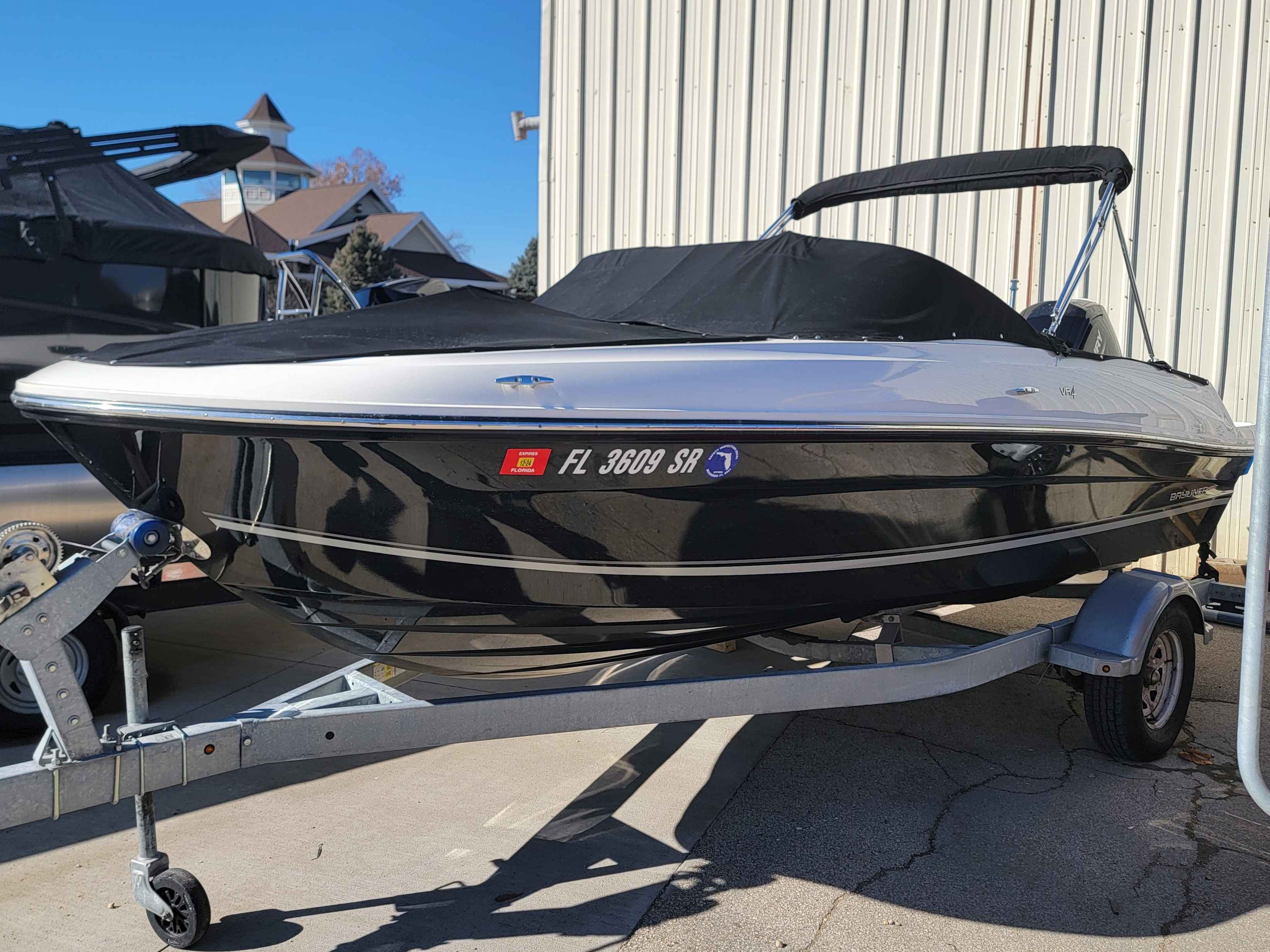 2020 Bayliner VR4
