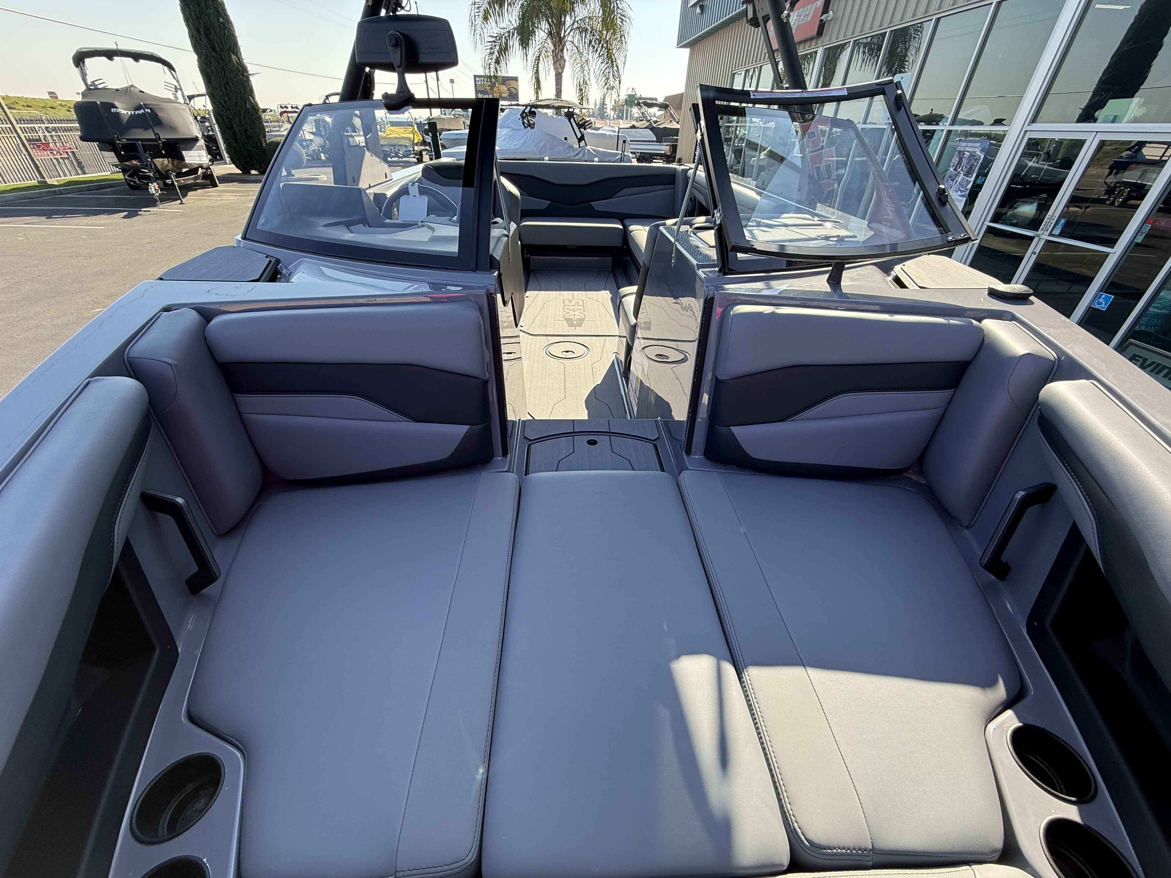 2025 Axis T235-12