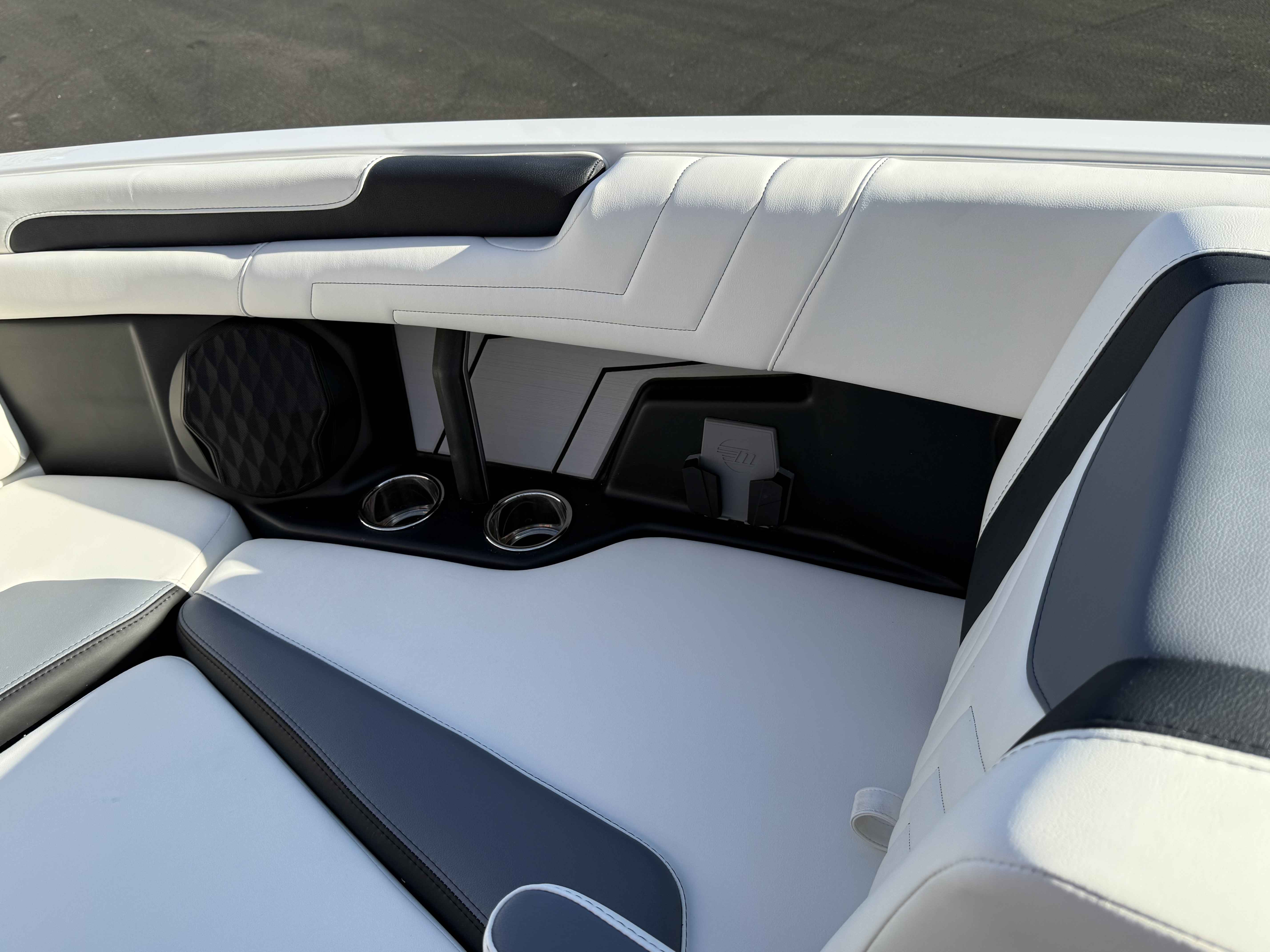 2025 Malibu Wakesetter 25 LSV-26