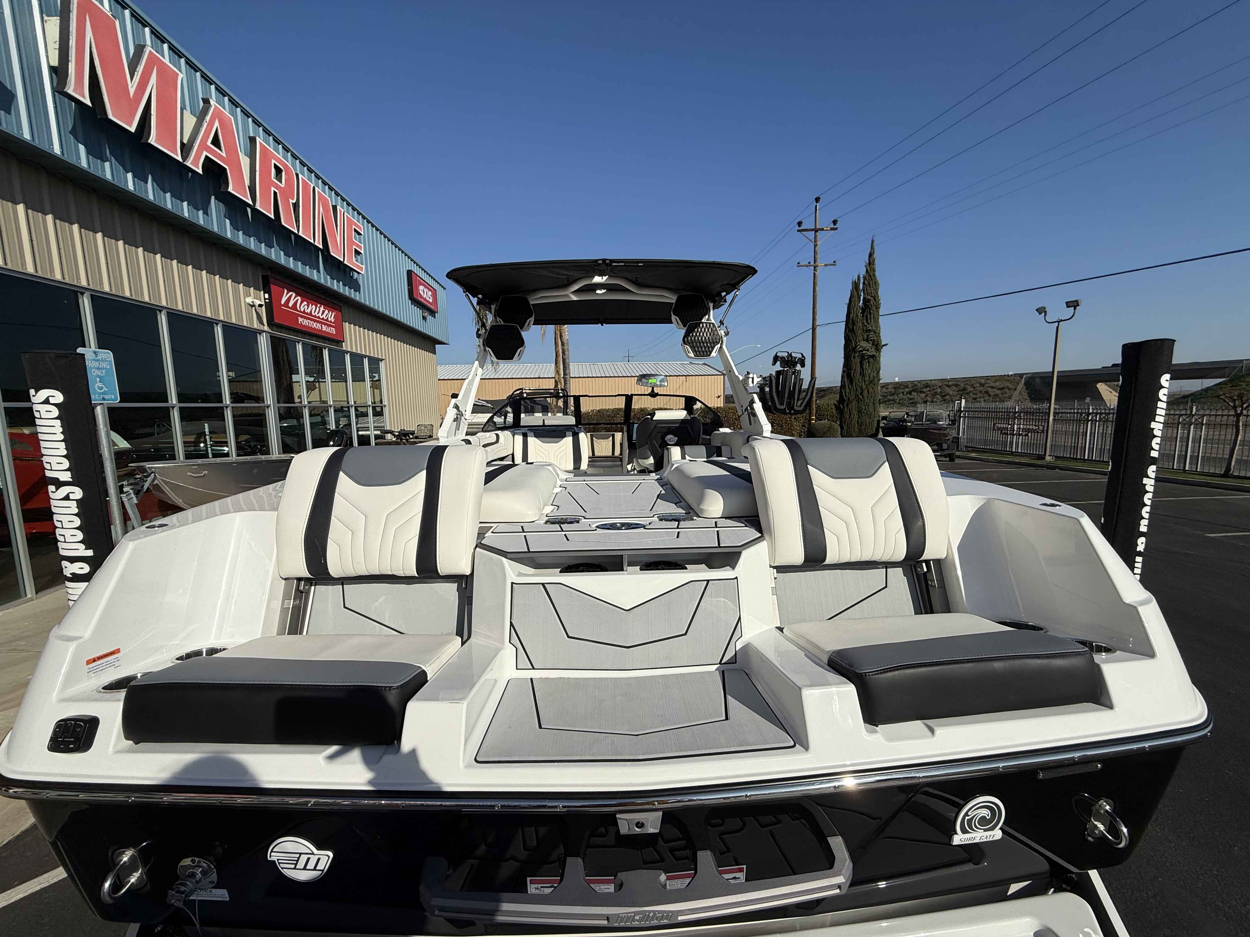 2025 Malibu Wakesetter 25 LSV-32