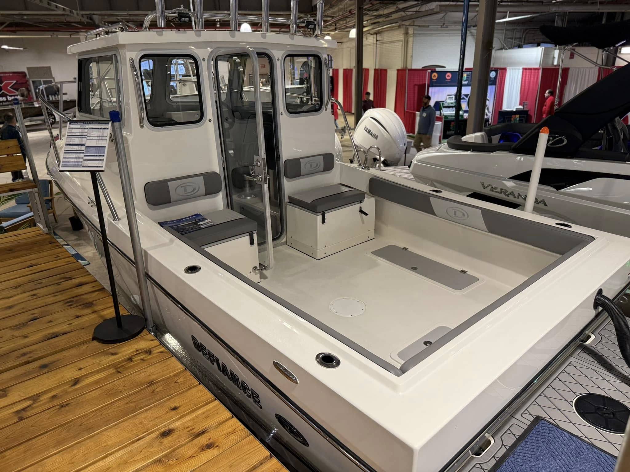2025 Defiance  Admiral 220 EX-2