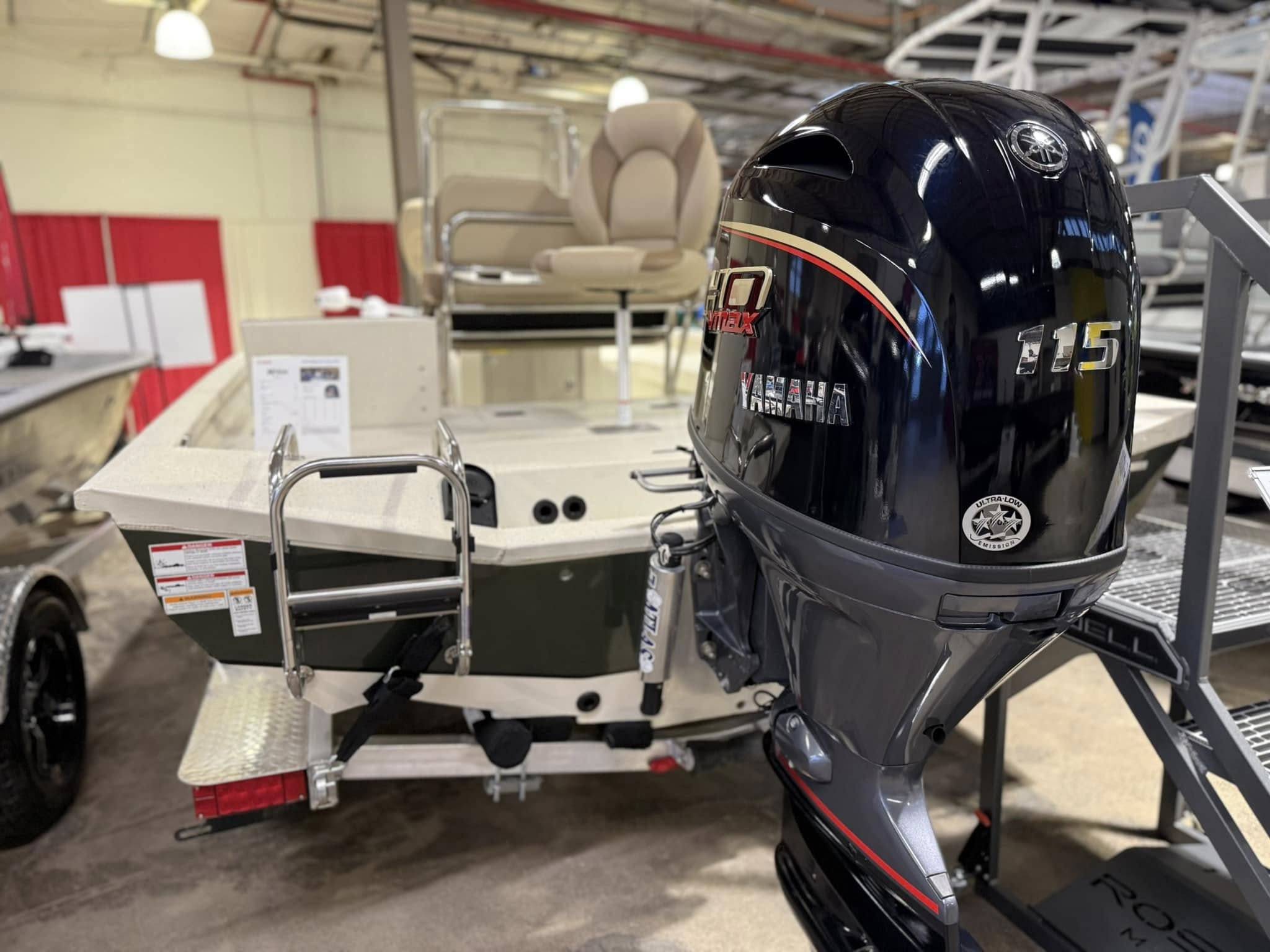 2025 Xpress Boats Hyper-Lift Bay-8