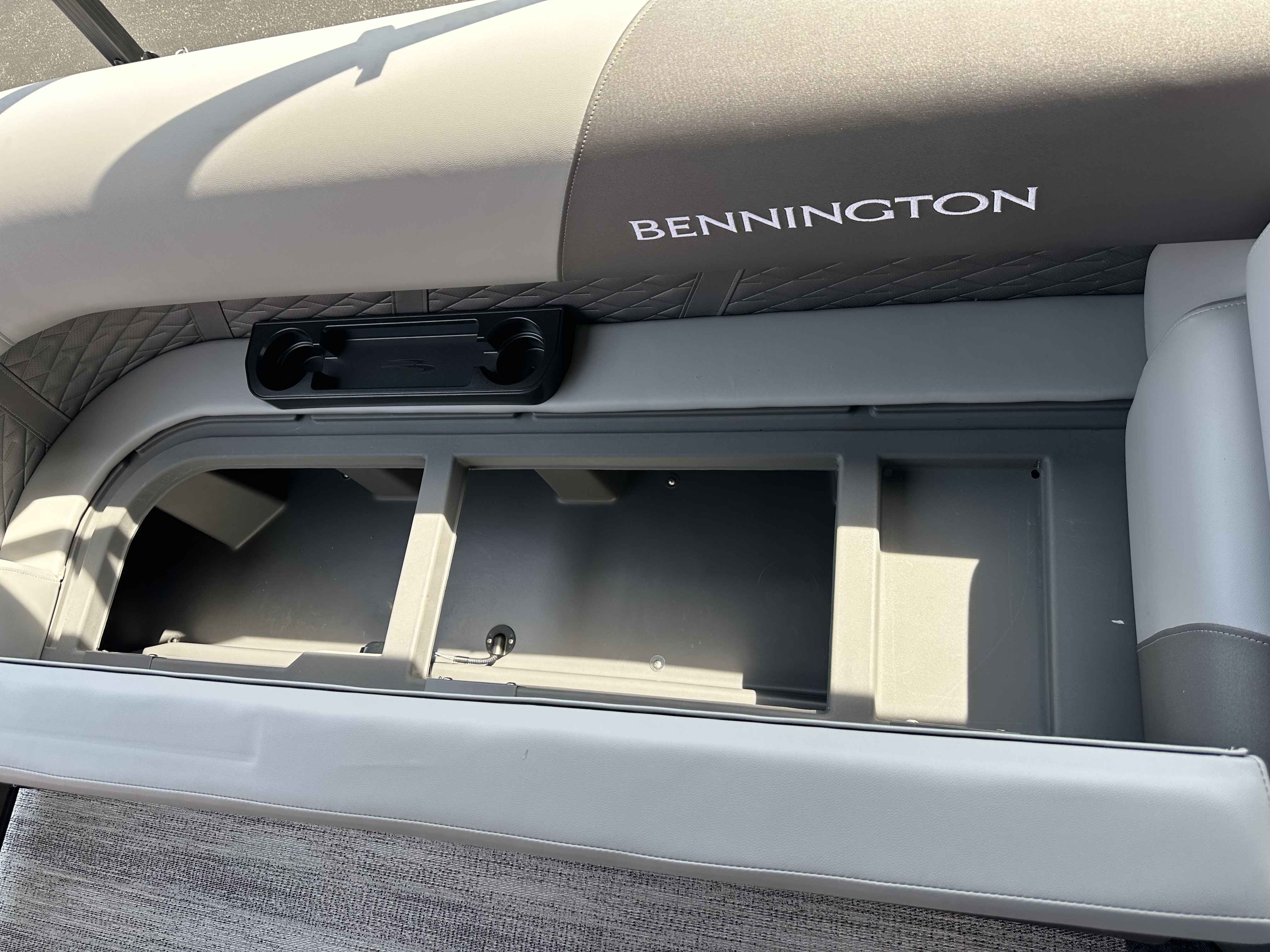 2025 Bennington 23S SR-8