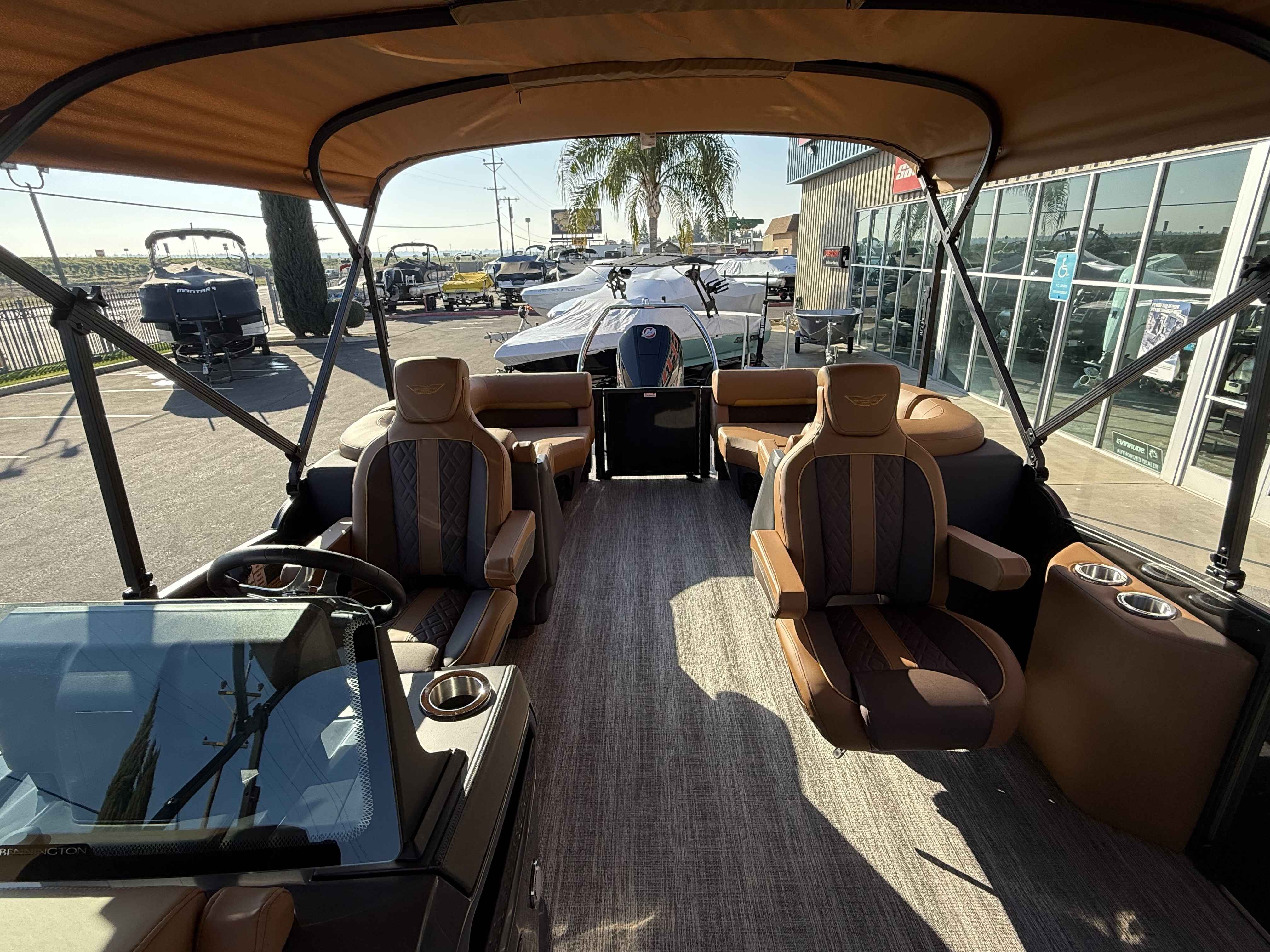 2025 Bennington 24 MFB-9