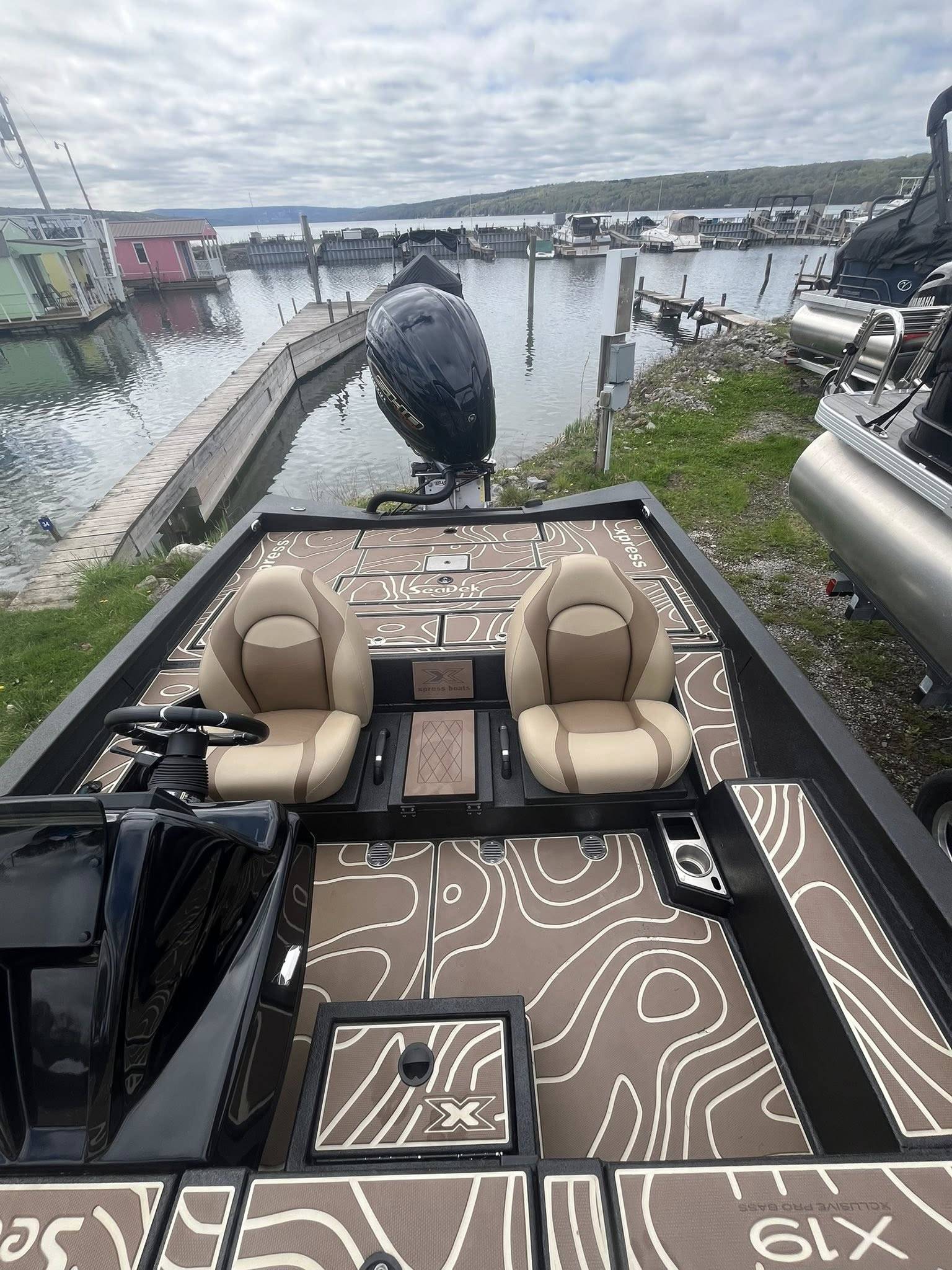2024 Xpress X19 Pro-16