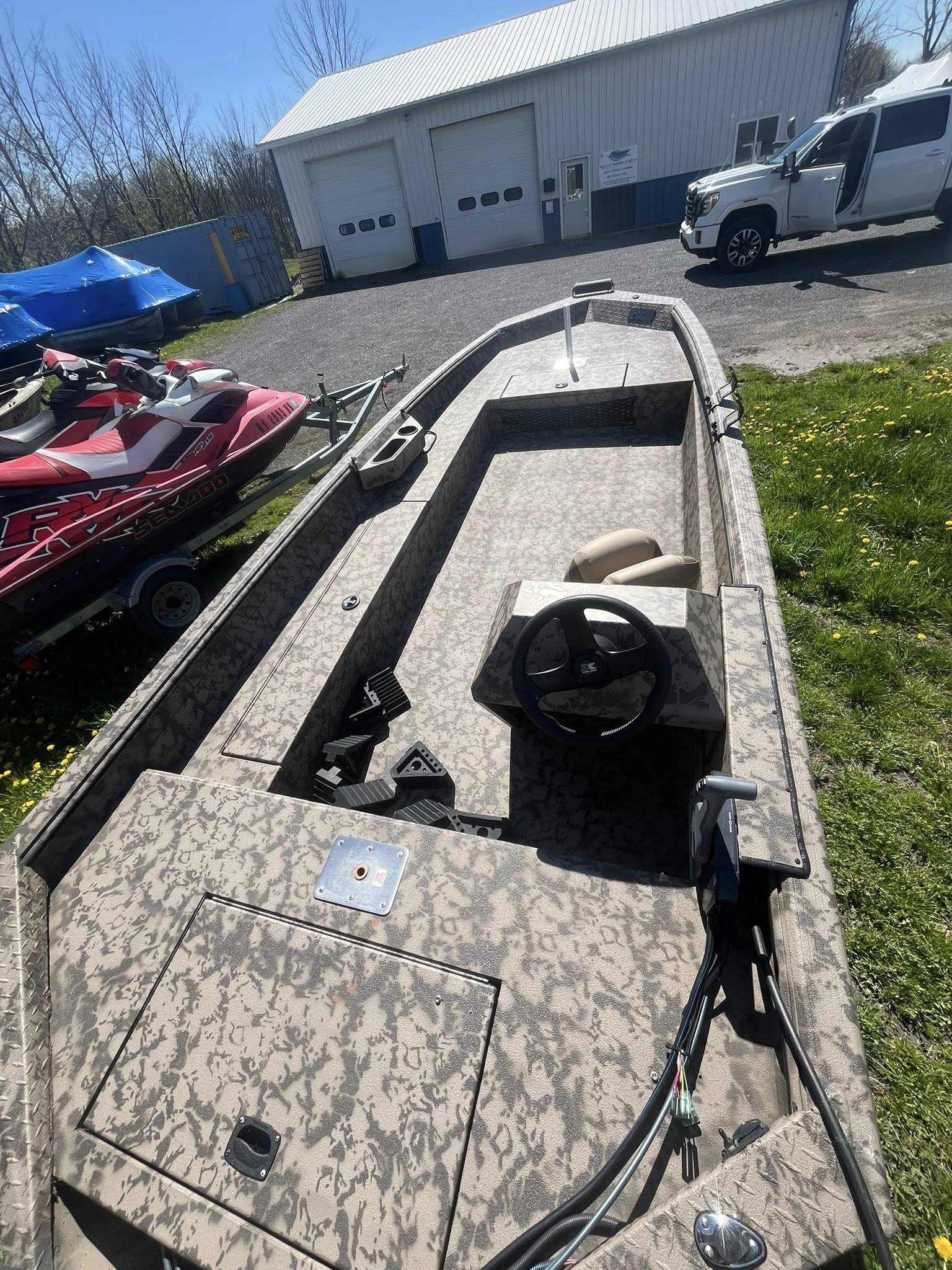 2025 Xpress Boats Hyper-Lift Duck Boat-8