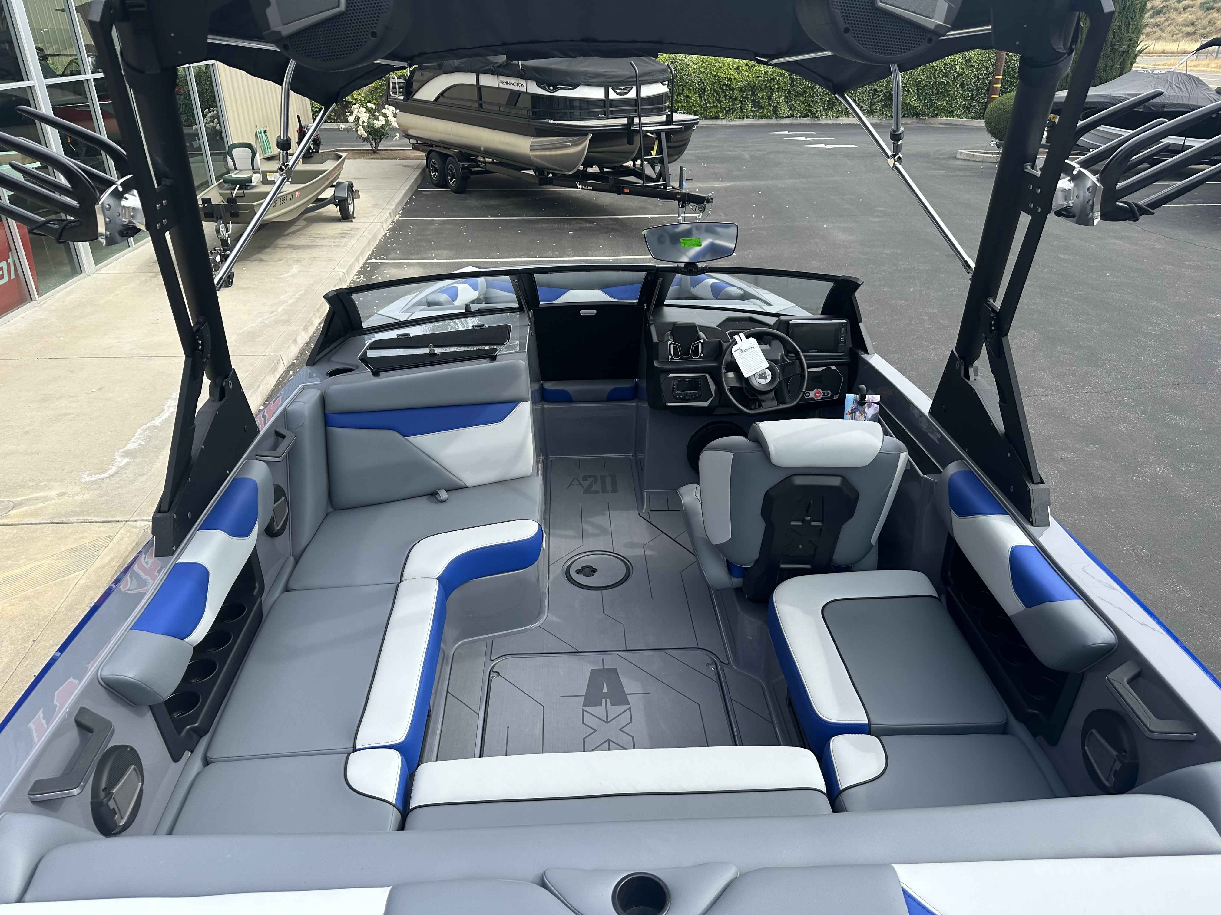 2025 Axis A20-6