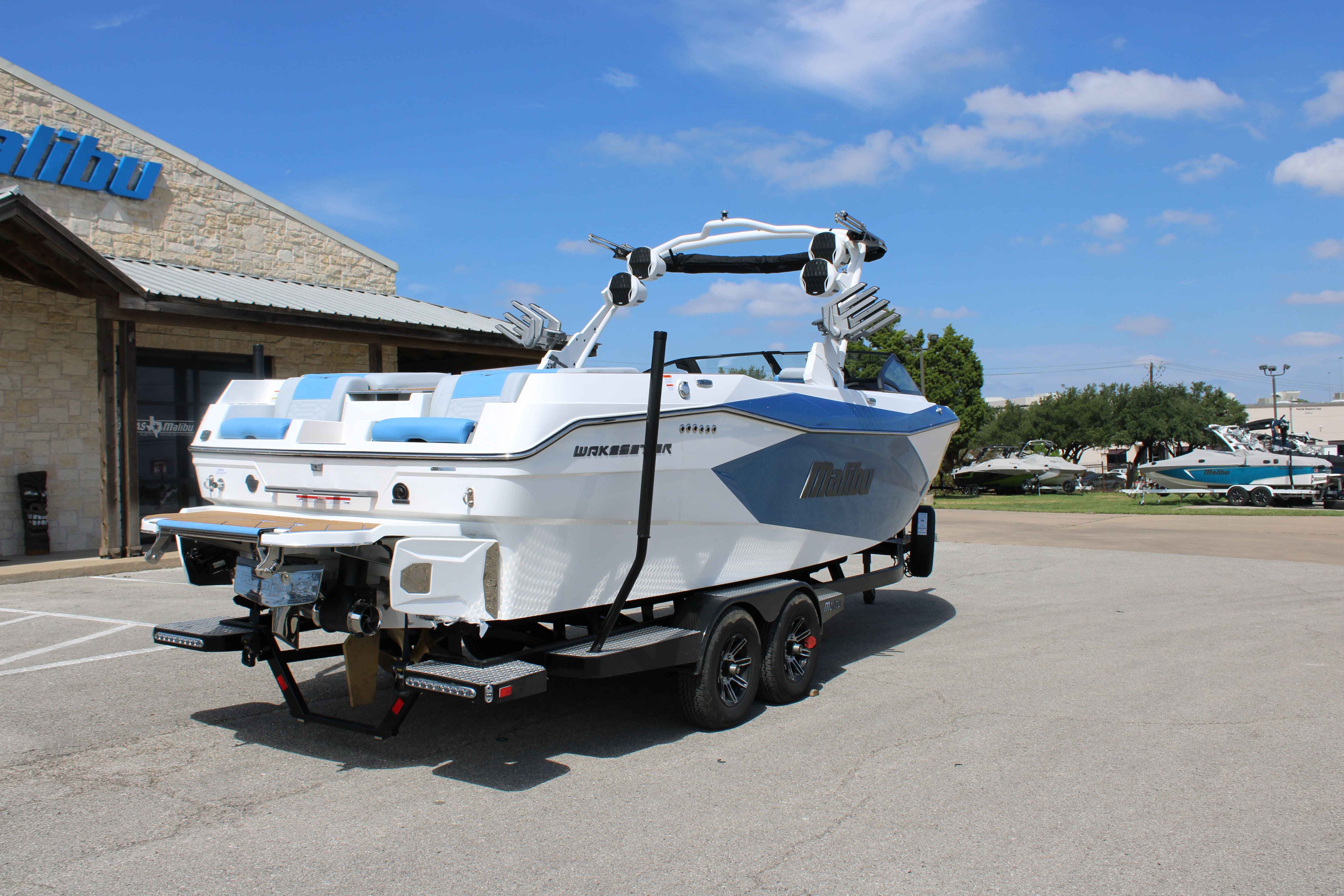 2024 Malibu Boats Wakesetter 26 LSV-7