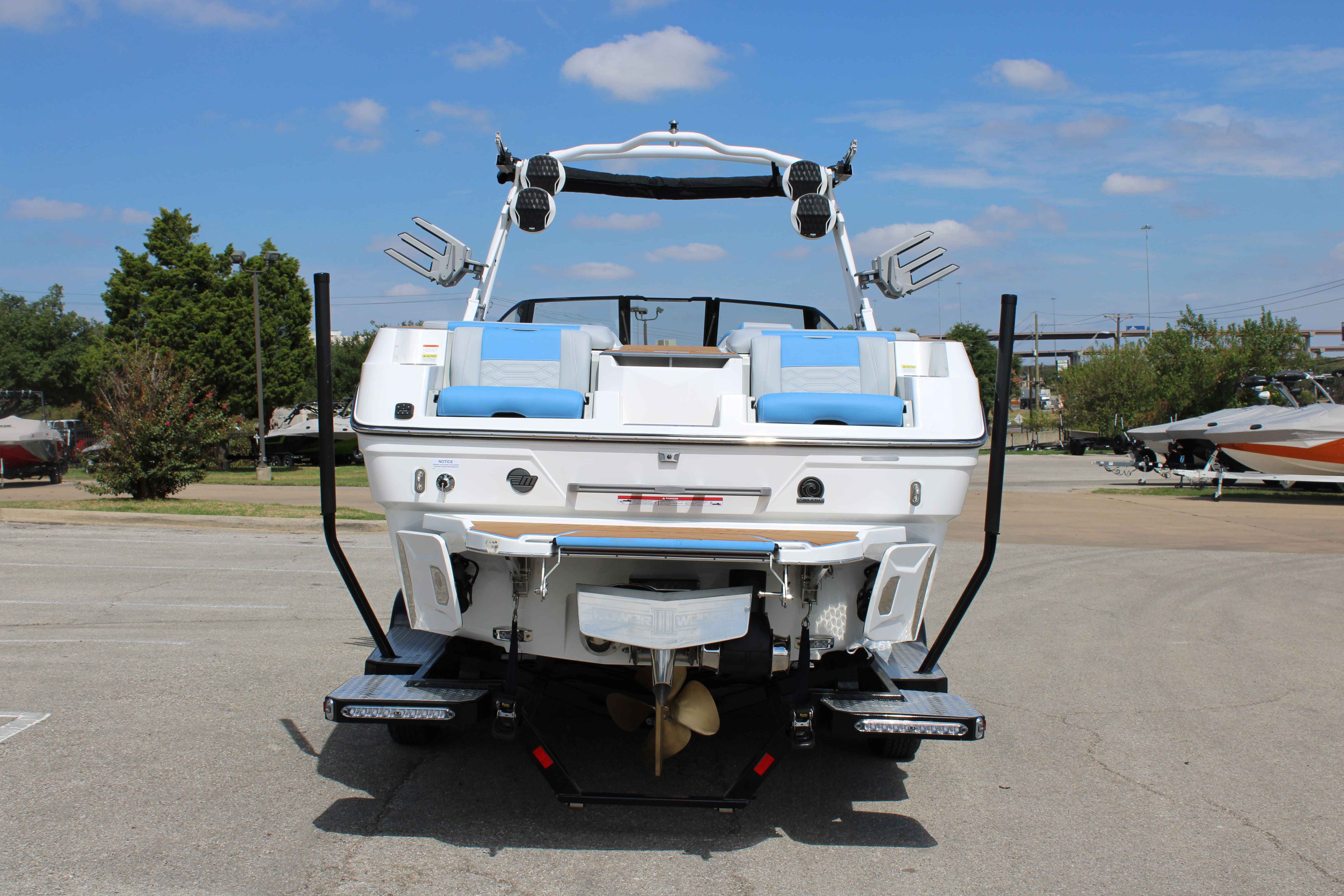 2024 Malibu Boats Wakesetter 26 LSV-8