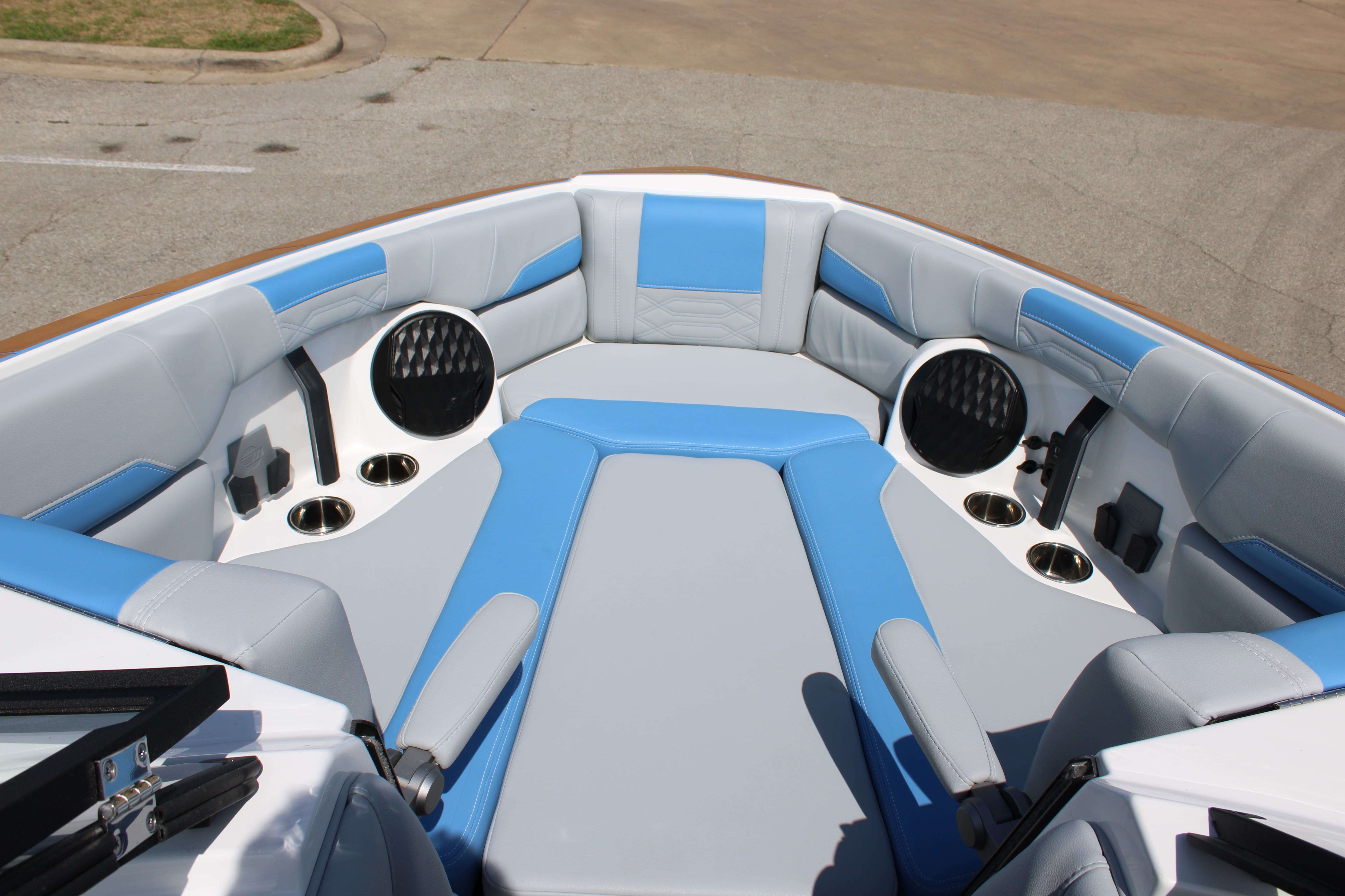 2024 Malibu Boats Wakesetter 26 LSV-19