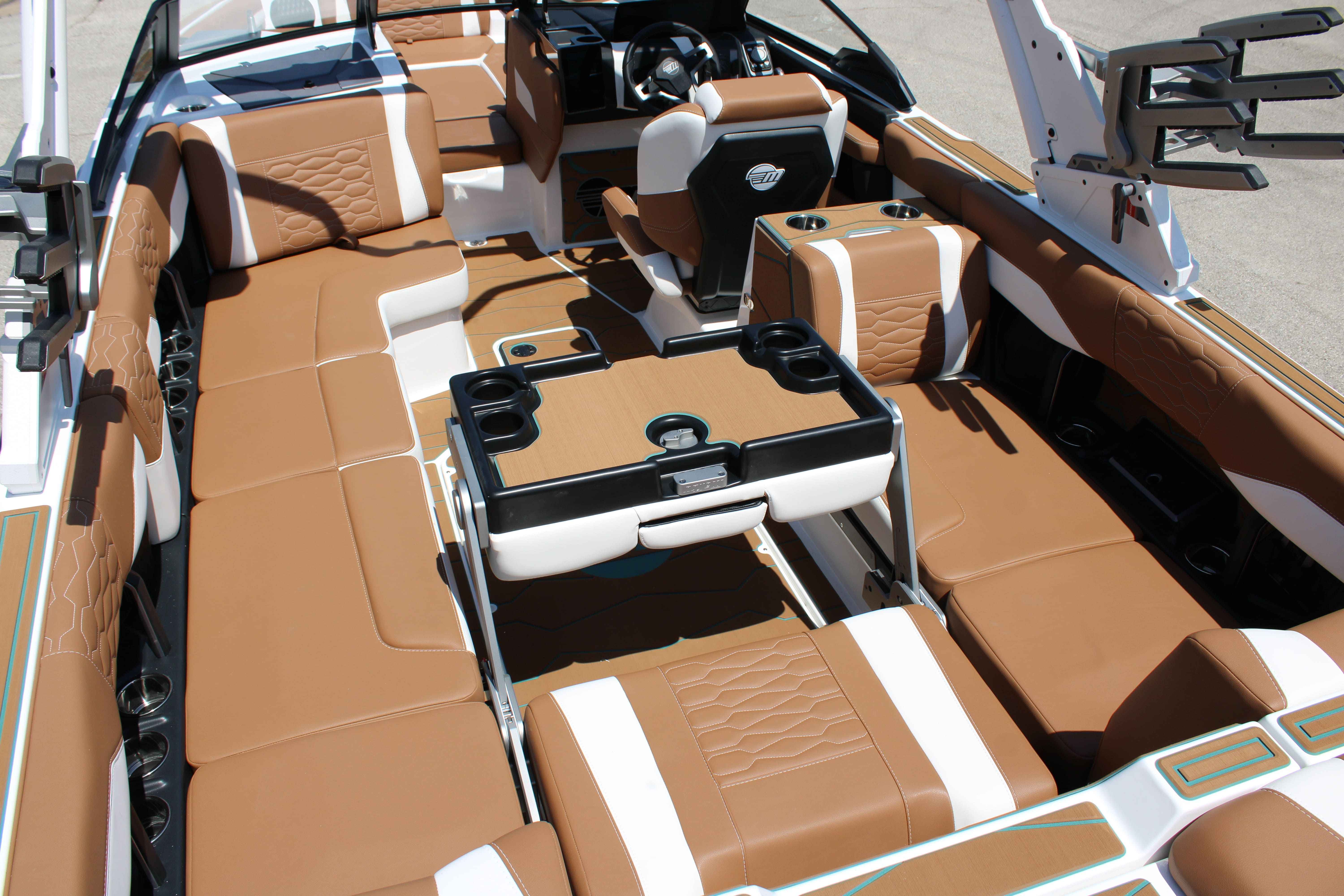 2025 Malibu Boats Wakesetter 24 MXZ-12