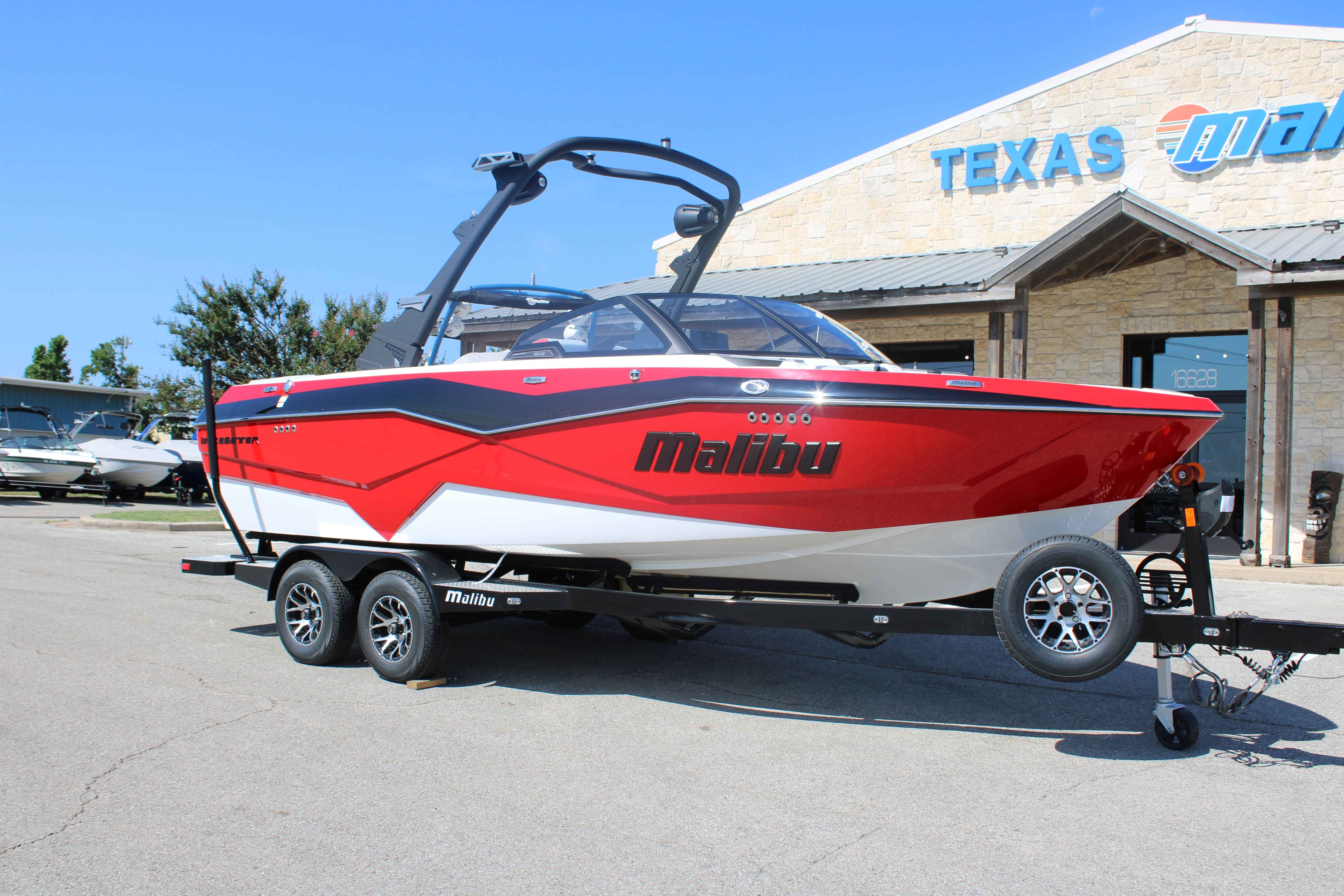 2023 Malibu Boats Wakesetter 22 LSV-2