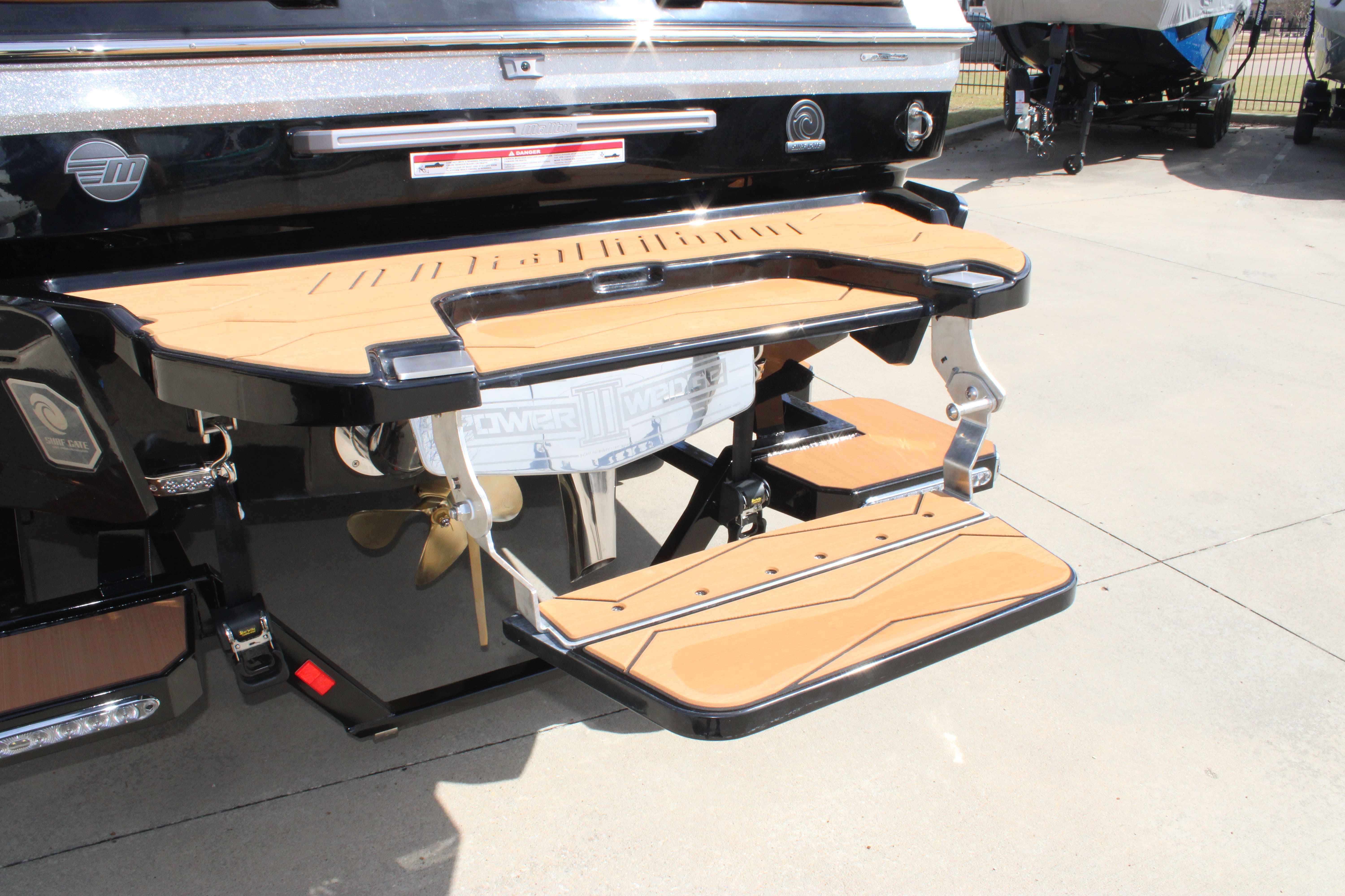 2025 Malibu Boats Wakesetter 23 MXZ-10