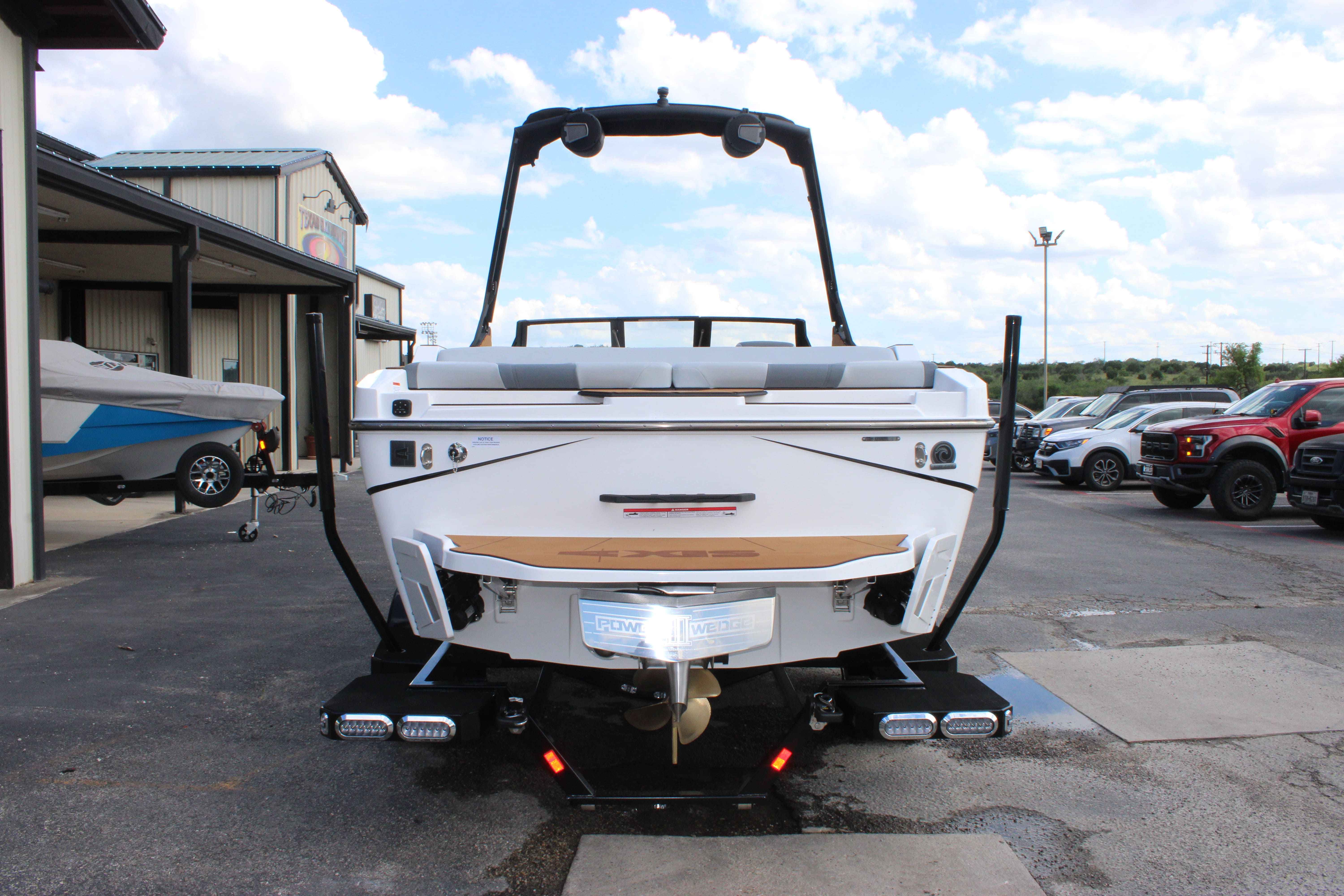 2024 Axis Core Series T220-7