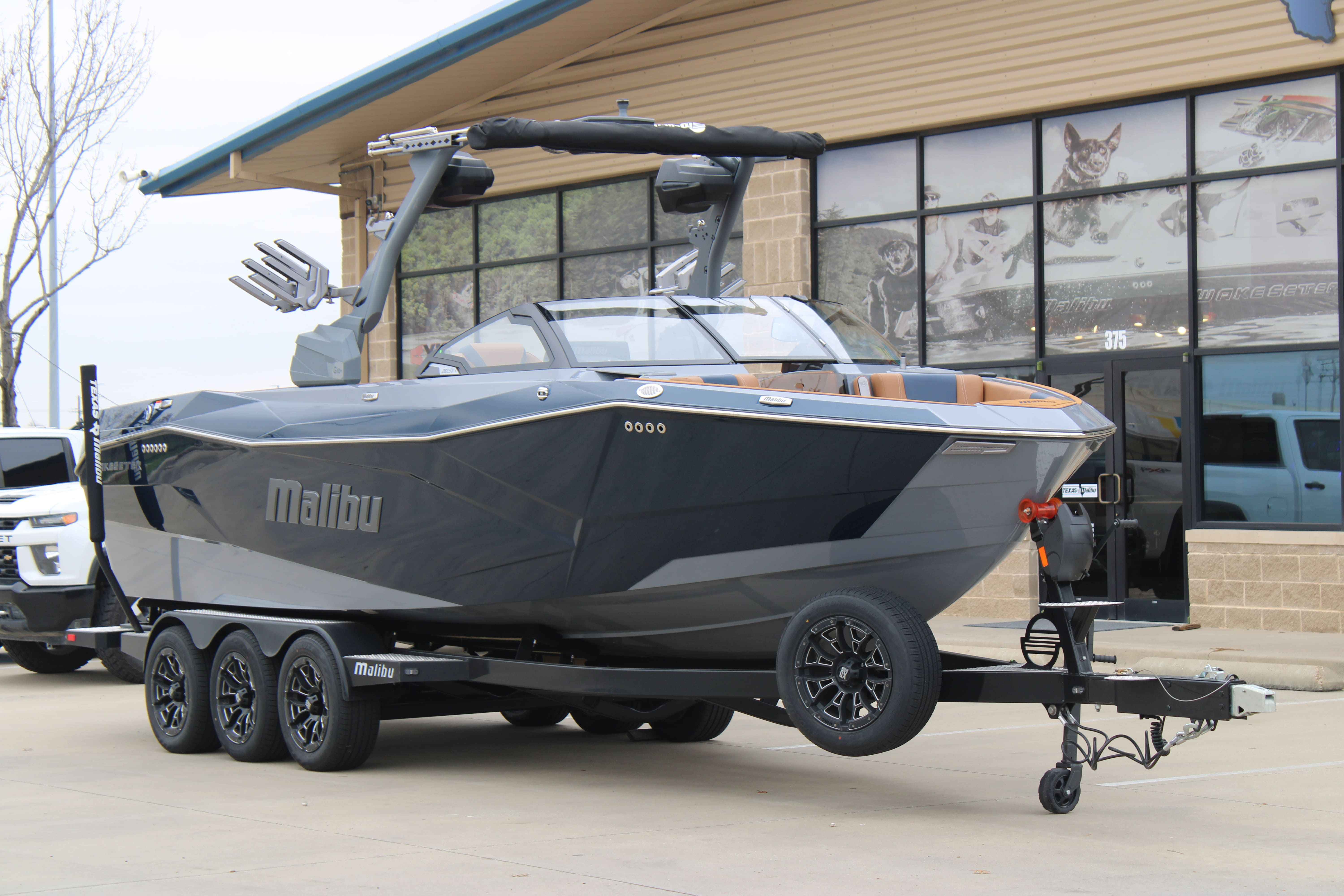 2025 Malibu Boats Wakesetter 26 LSV-2