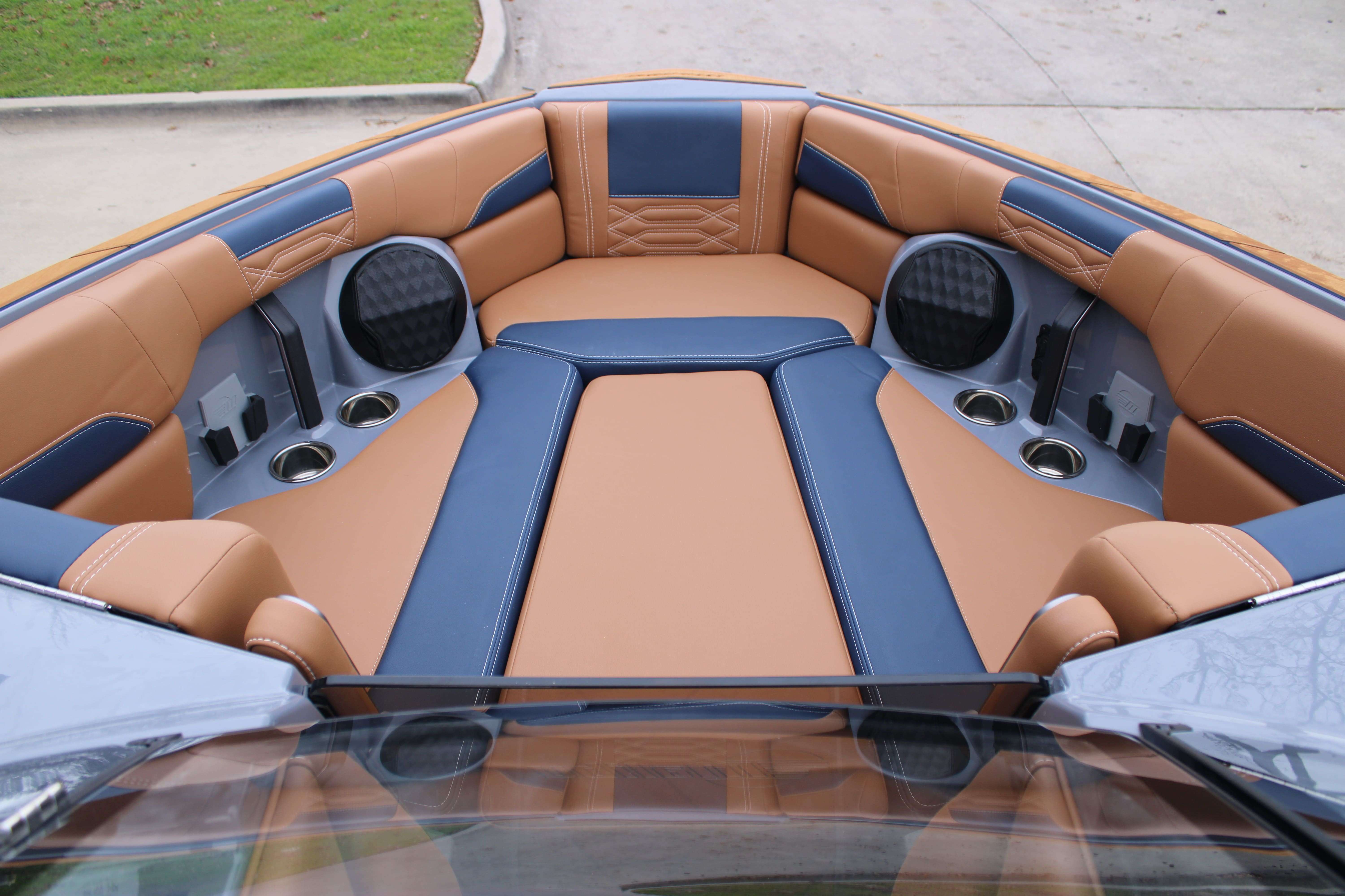 2025 Malibu Boats Wakesetter 26 LSV-19