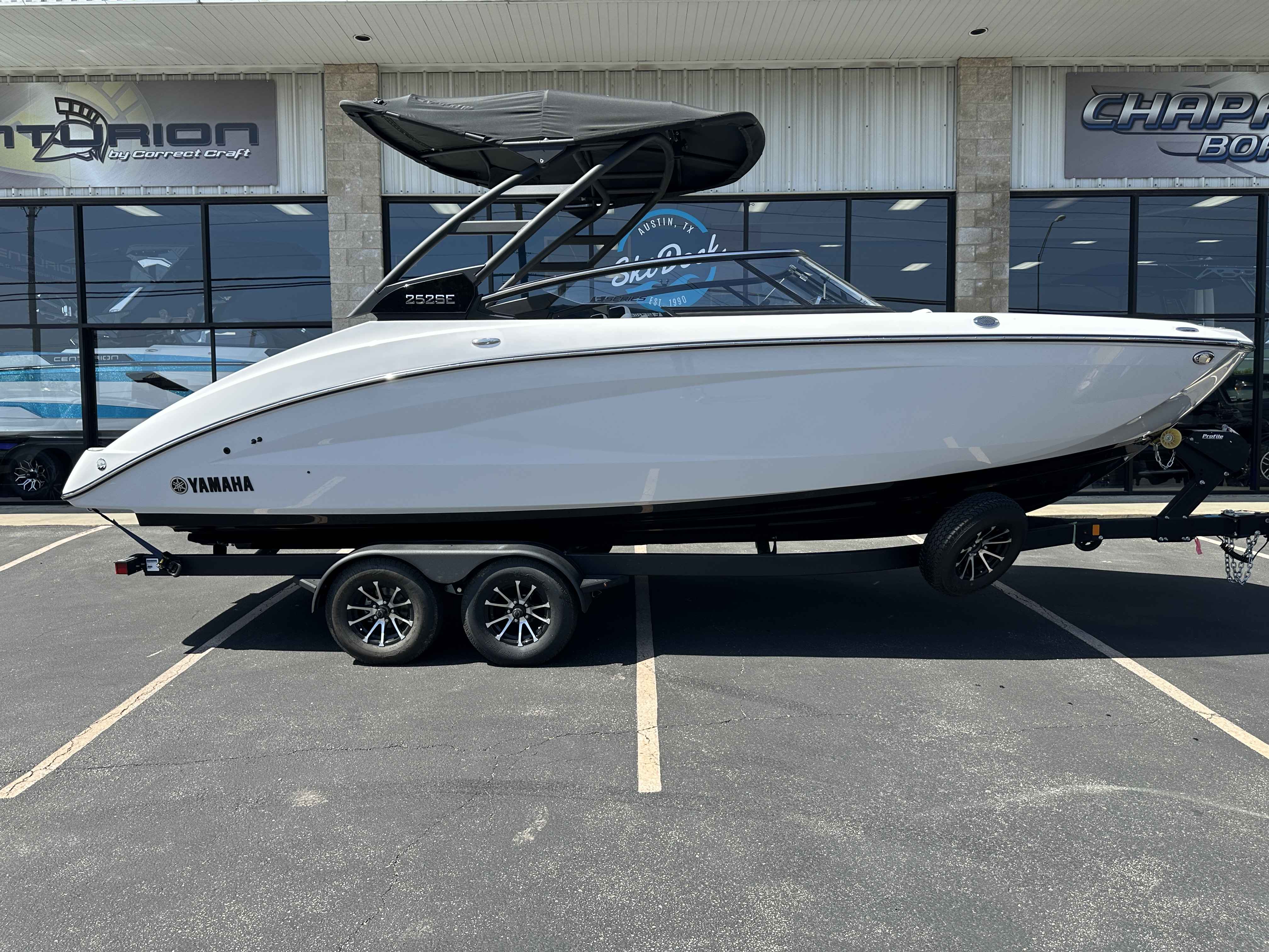 2025 Yamaha 252 SE
