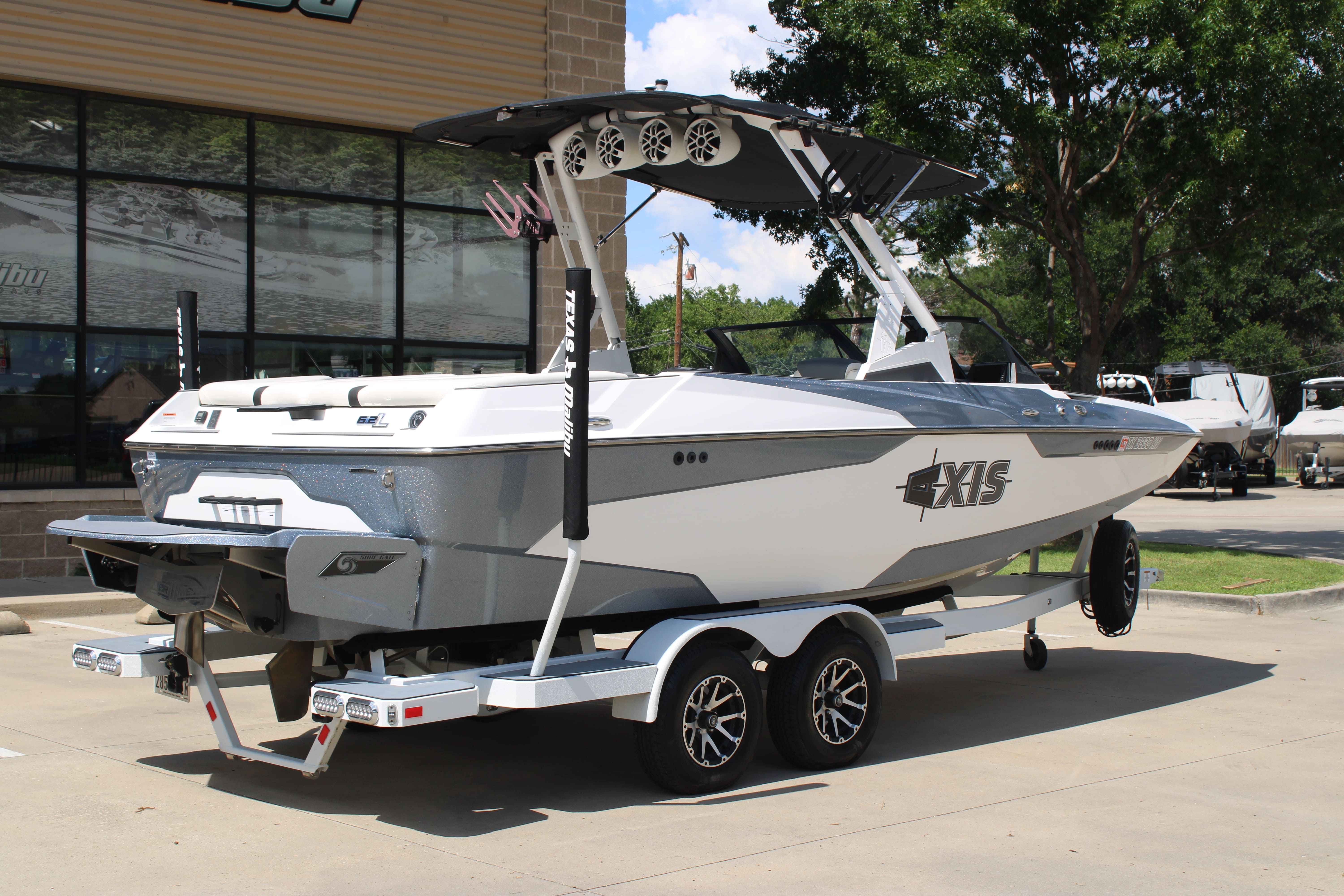 2022 Axis Wake Research A22-8