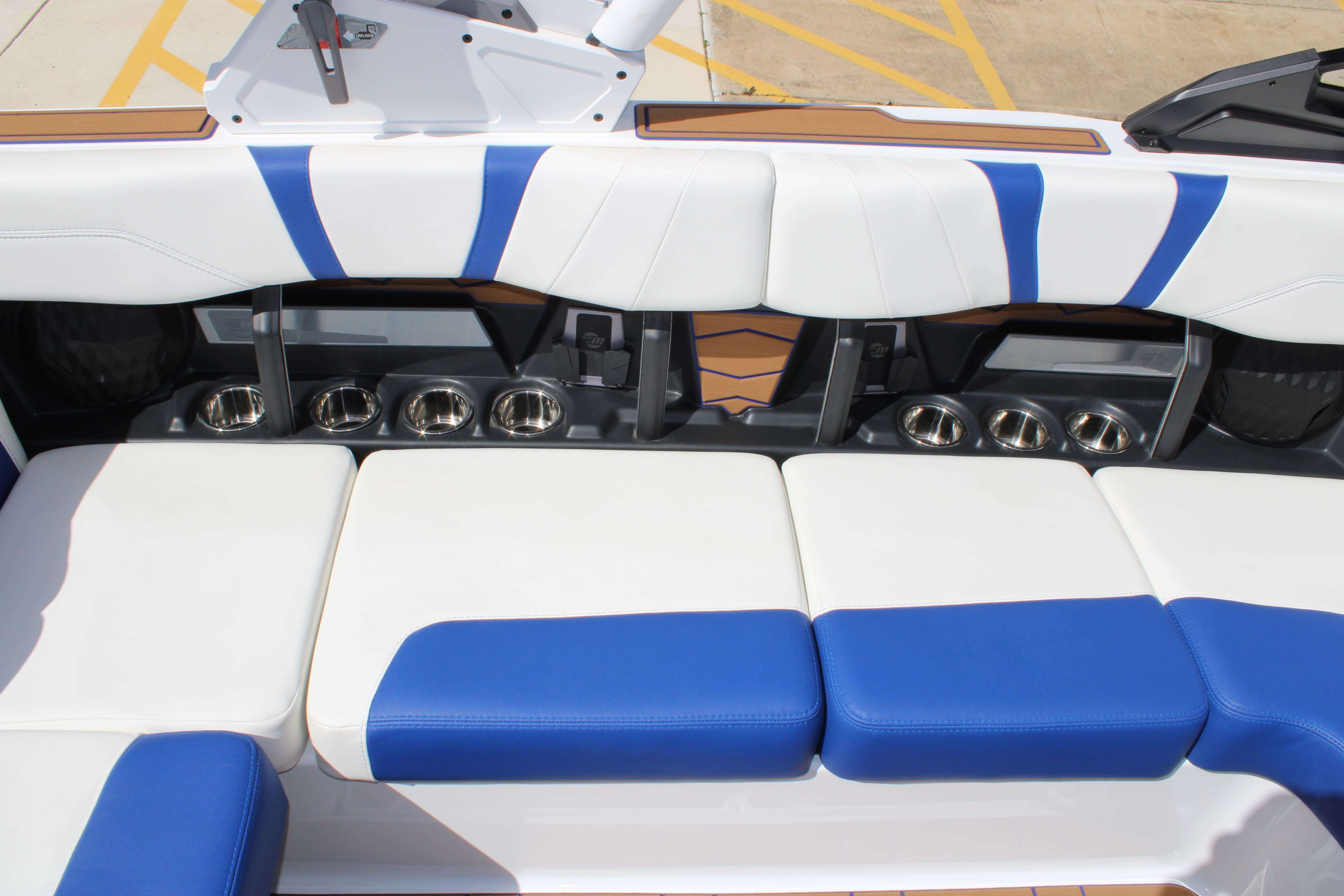 2025 Malibu Boats Wakesetter 22 MXZ-13