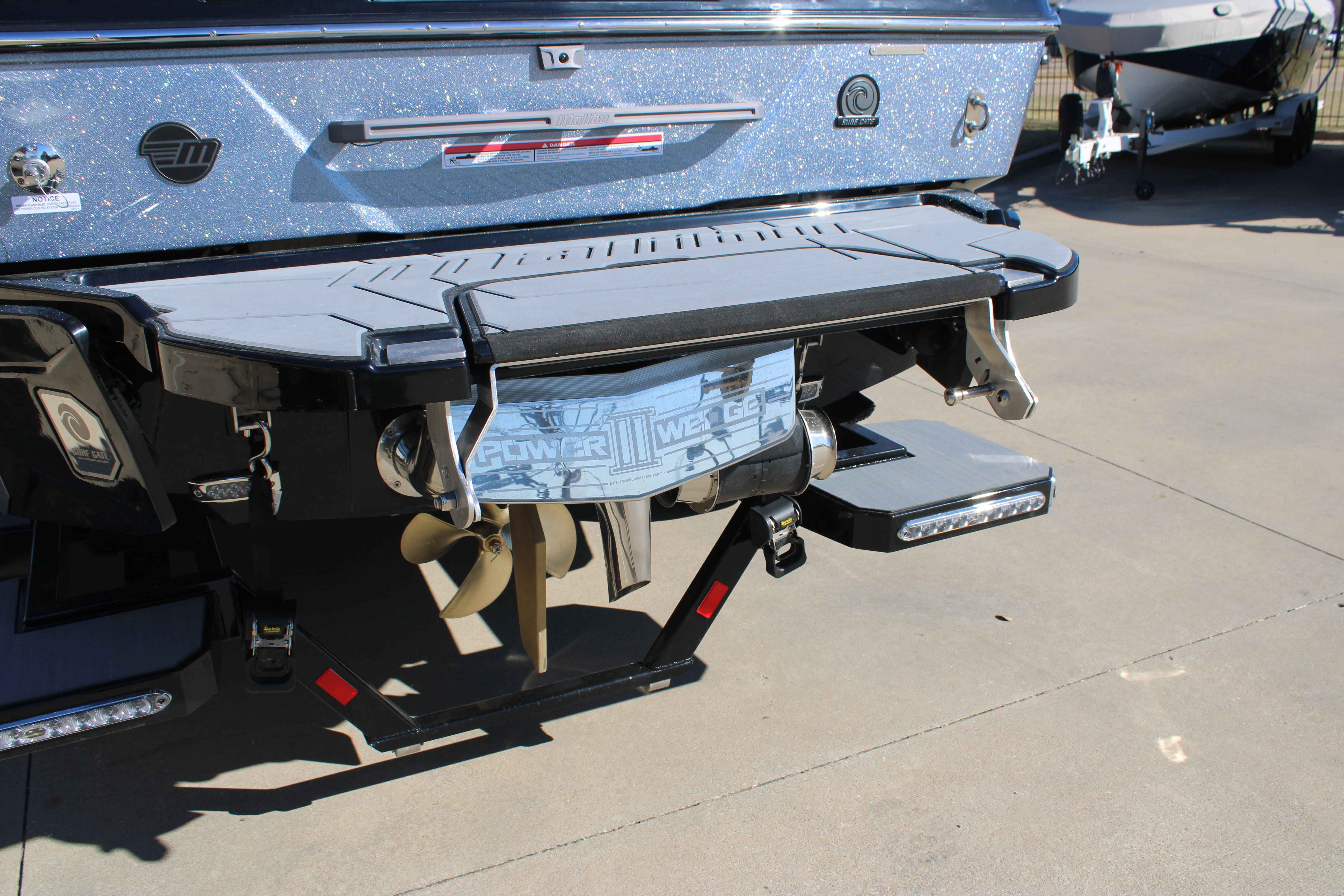 2025 Malibu Boats Wakesetter 25 LSV-9