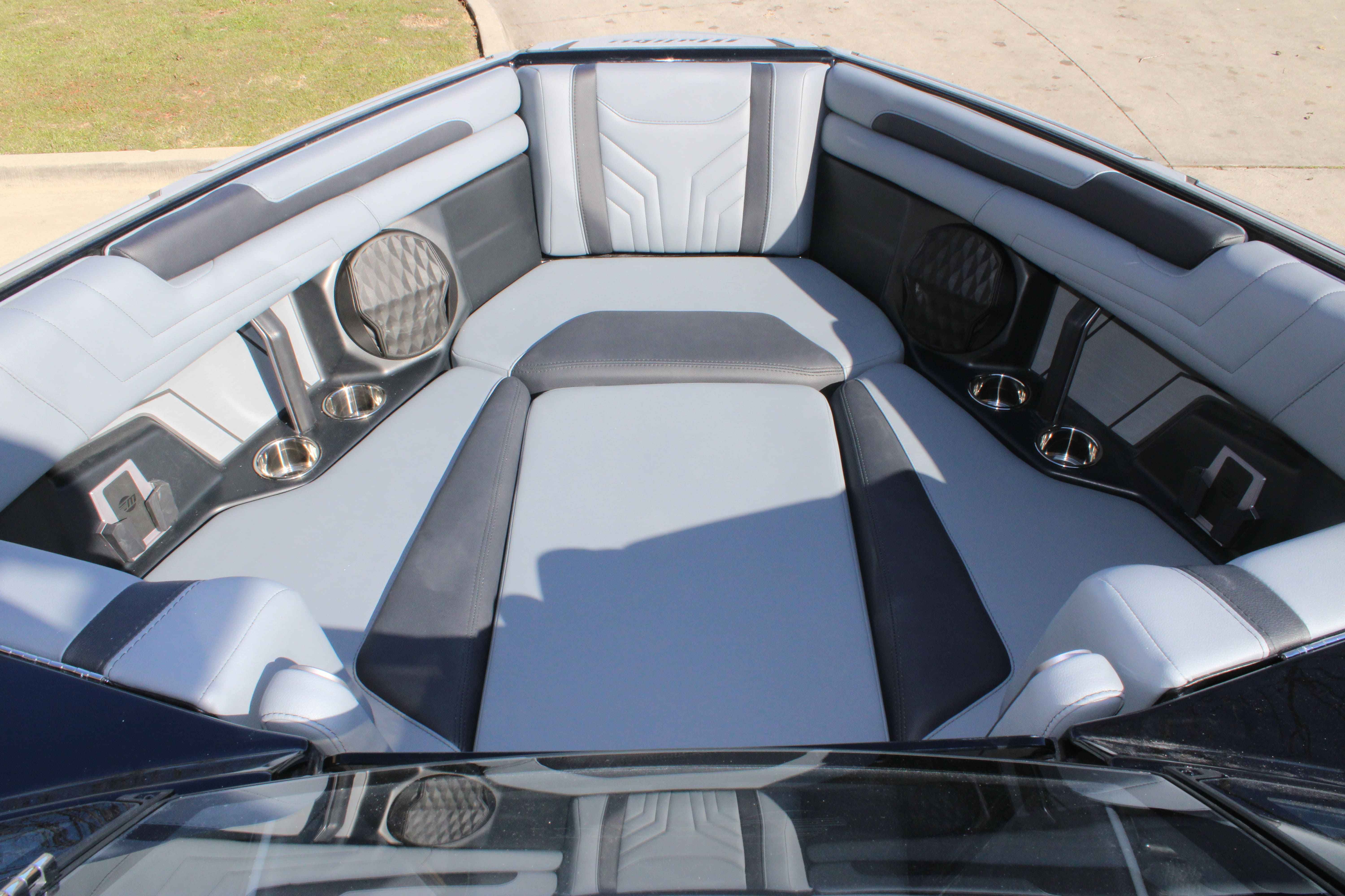 2025 Malibu Boats Wakesetter 25 LSV-20