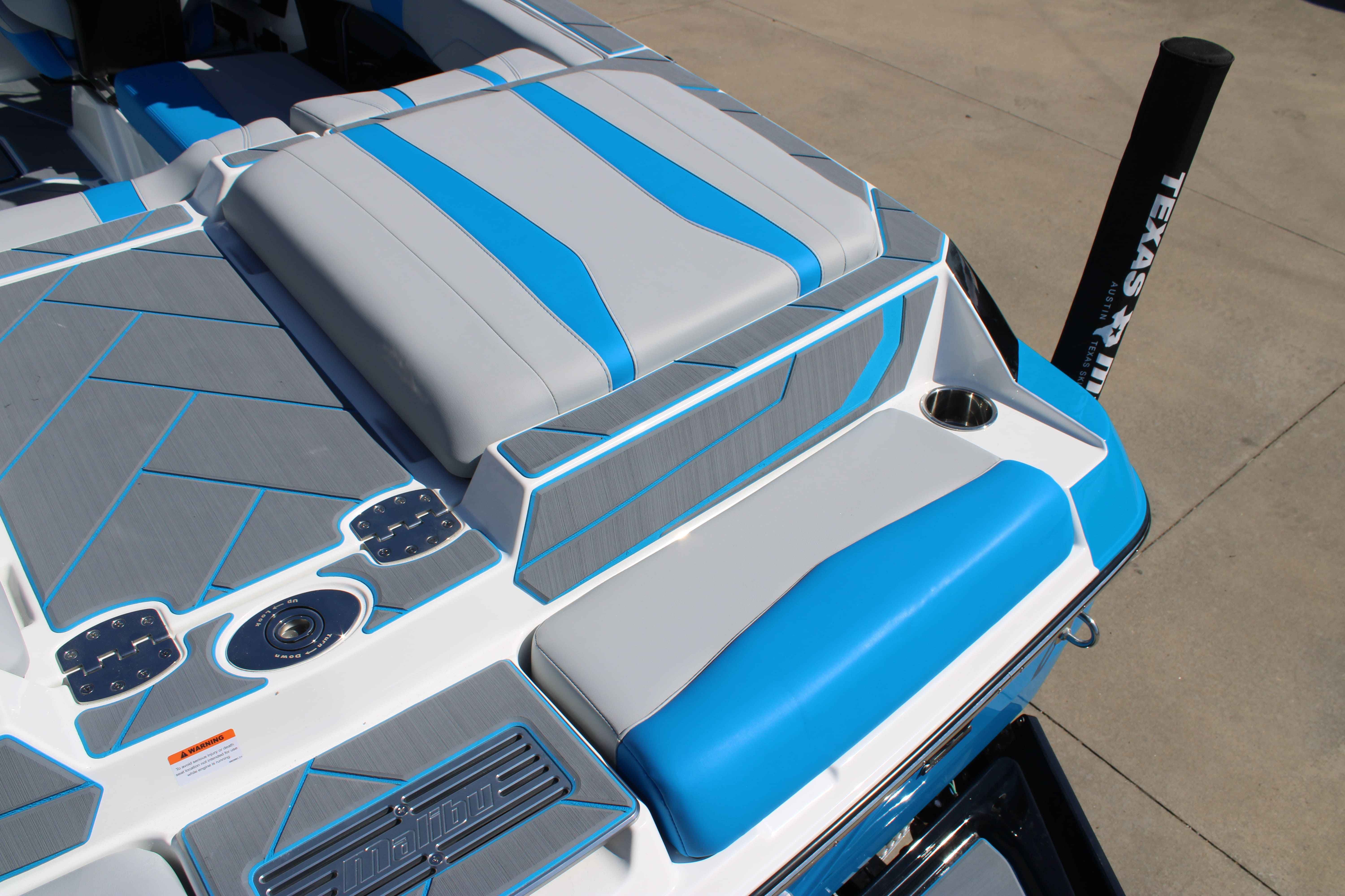 2025 Malibu Boats Wakesetter 22 LSV-12