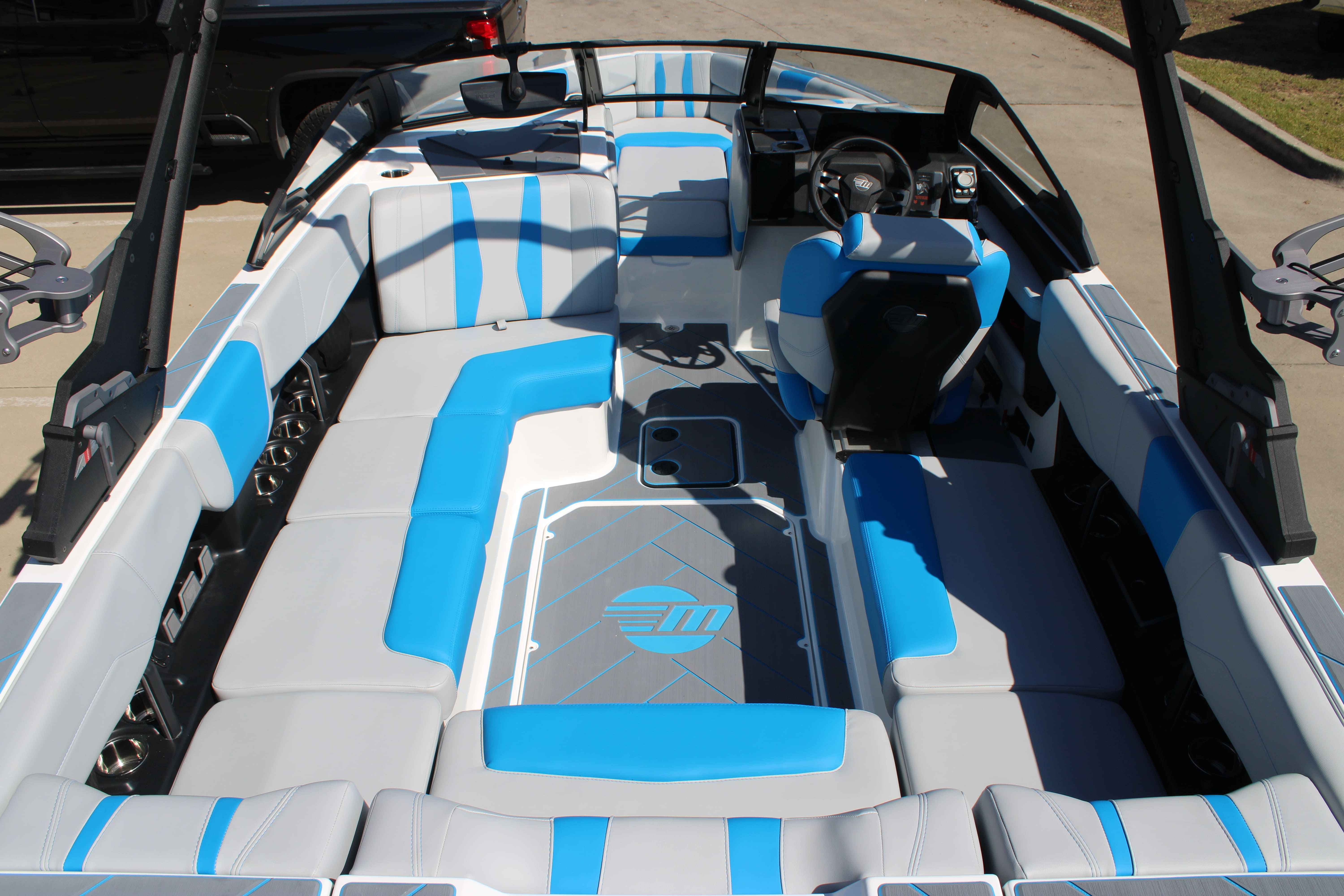 2025 Malibu Boats Wakesetter 22 LSV-13