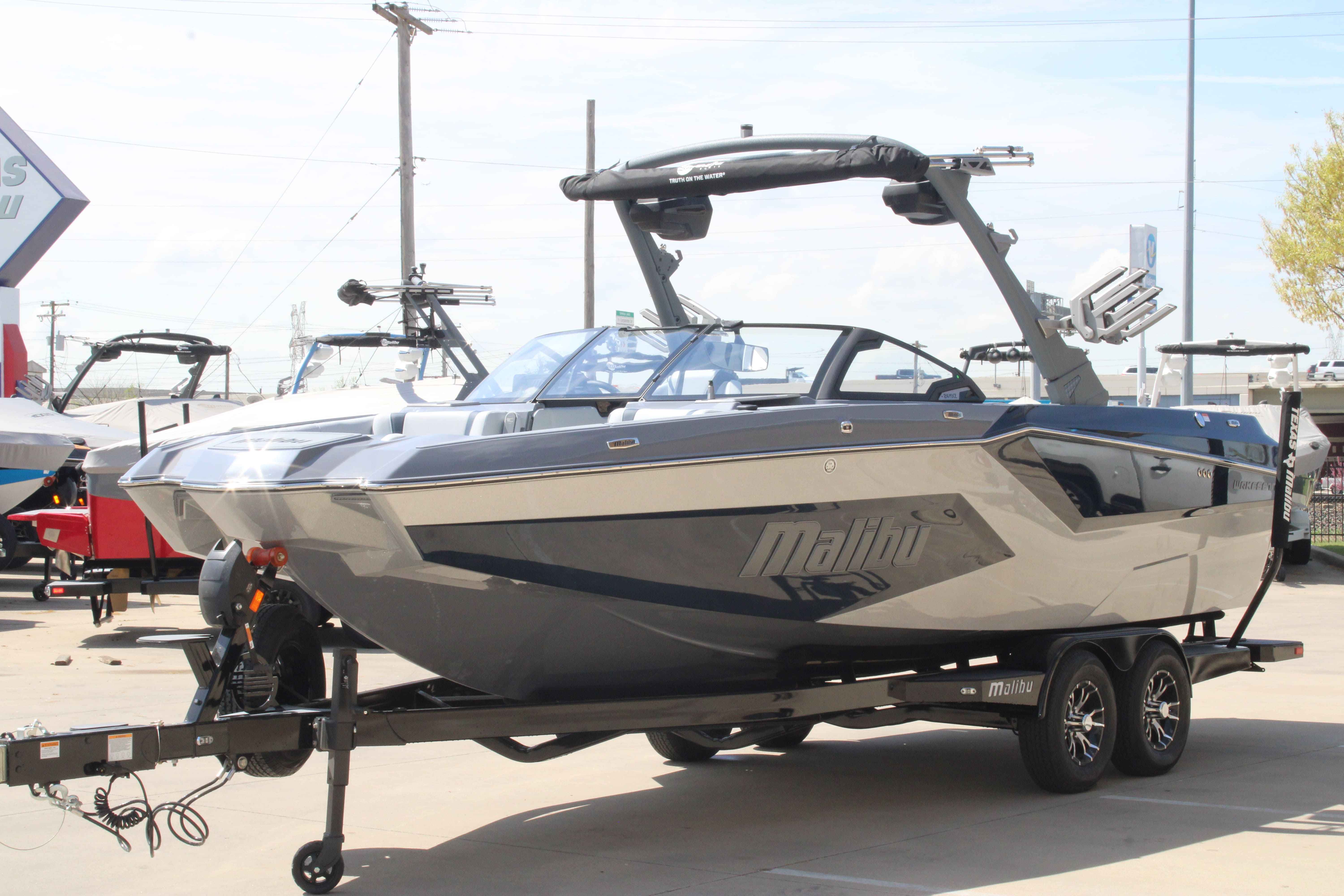 2025 Malibu Boats Wakesetter 24 MXZ-4
