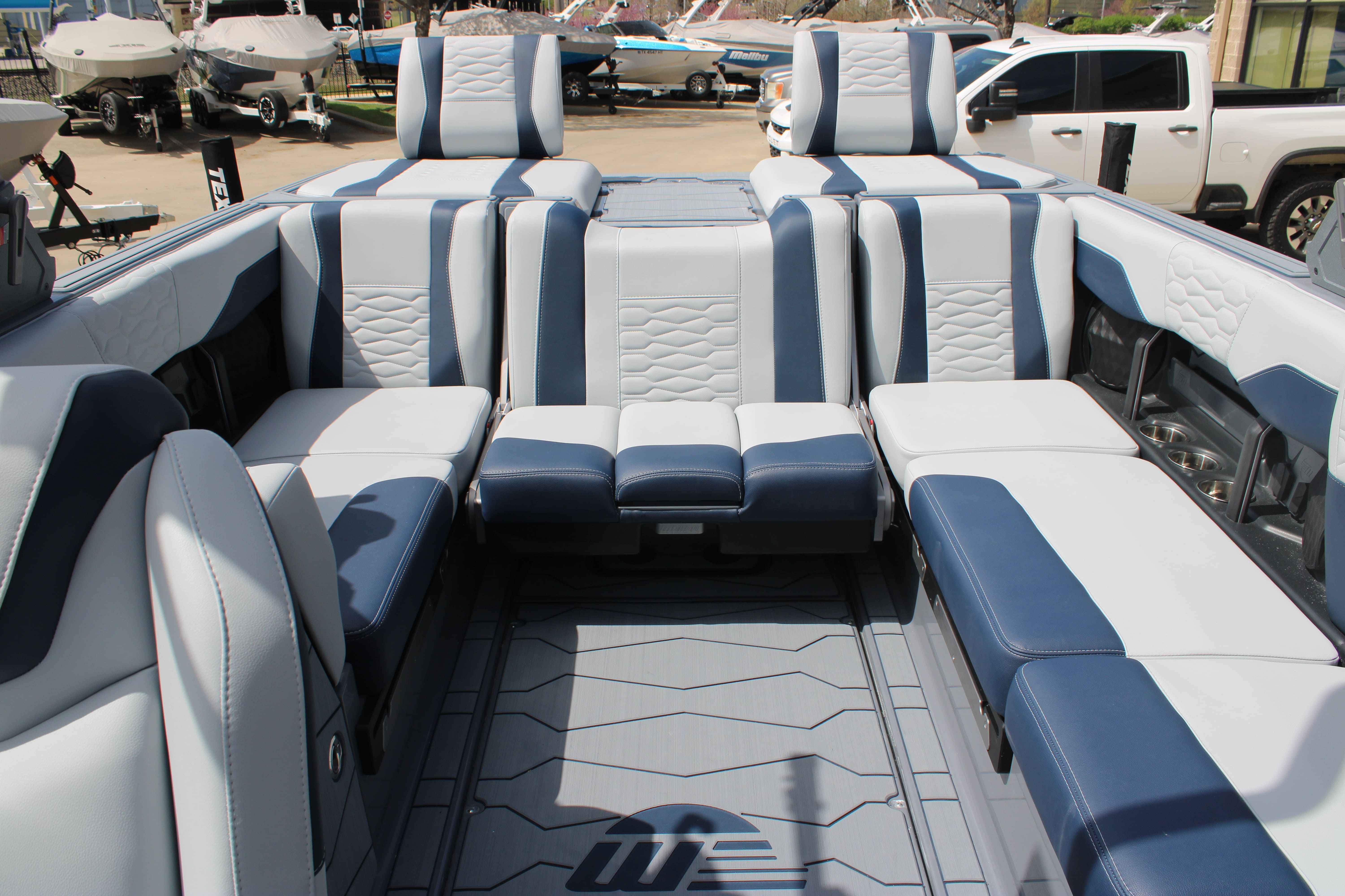2025 Malibu Boats Wakesetter 24 MXZ-16
