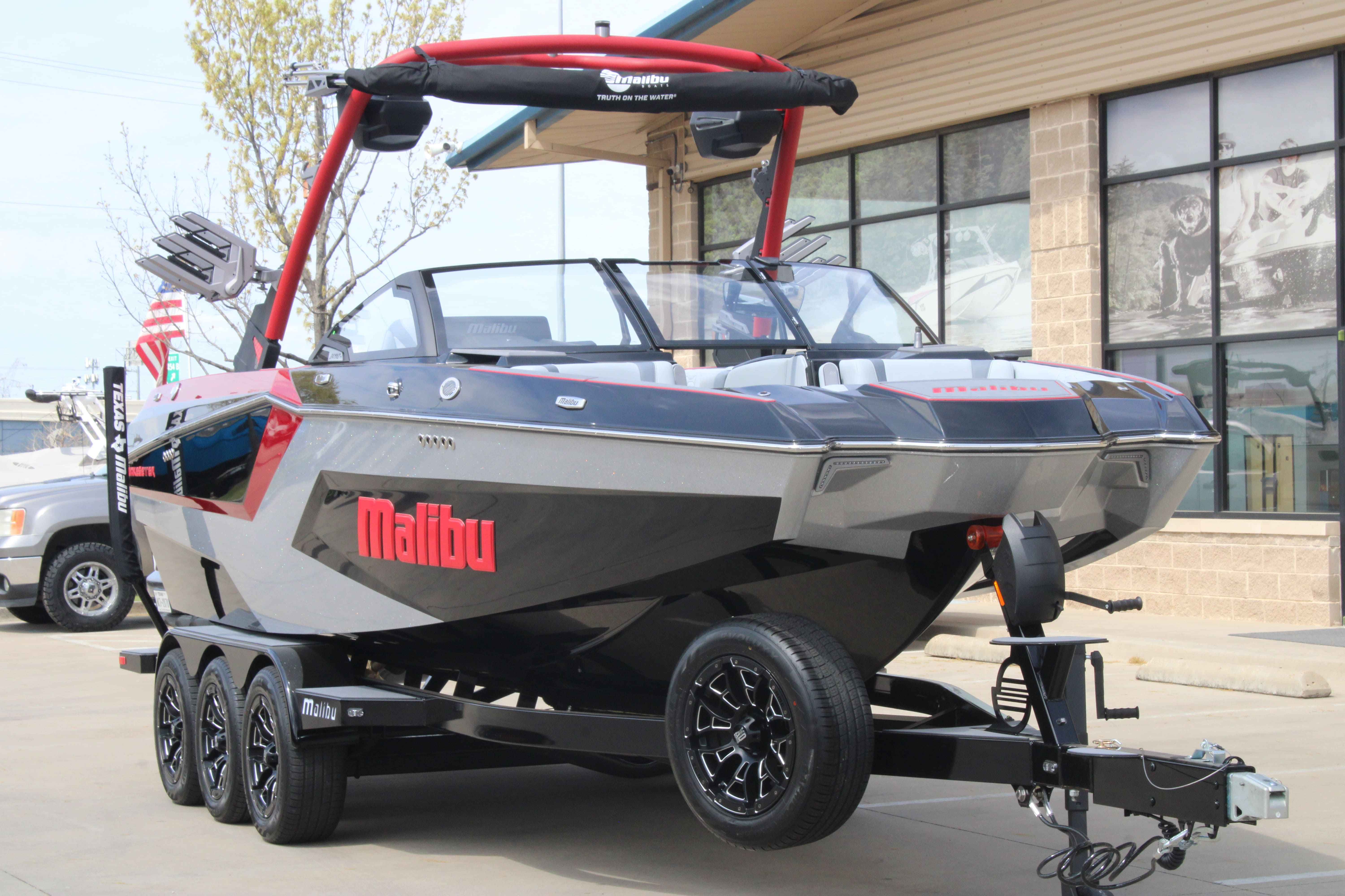 2025 Malibu Boats Wakesetter 24 MXZ-2